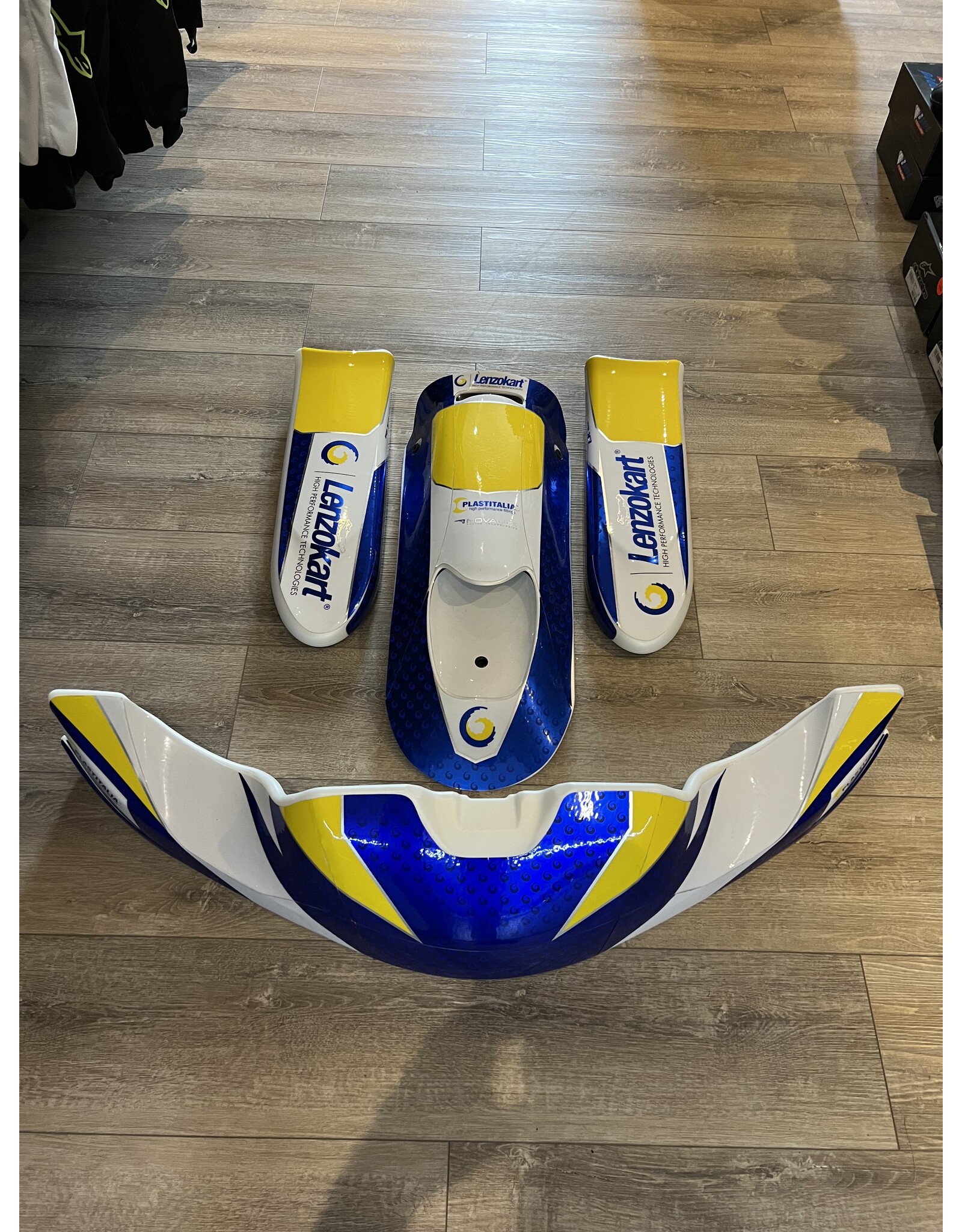 KG KG 507 / 508 Bodywork set compleet met LenzoKart Stickerset