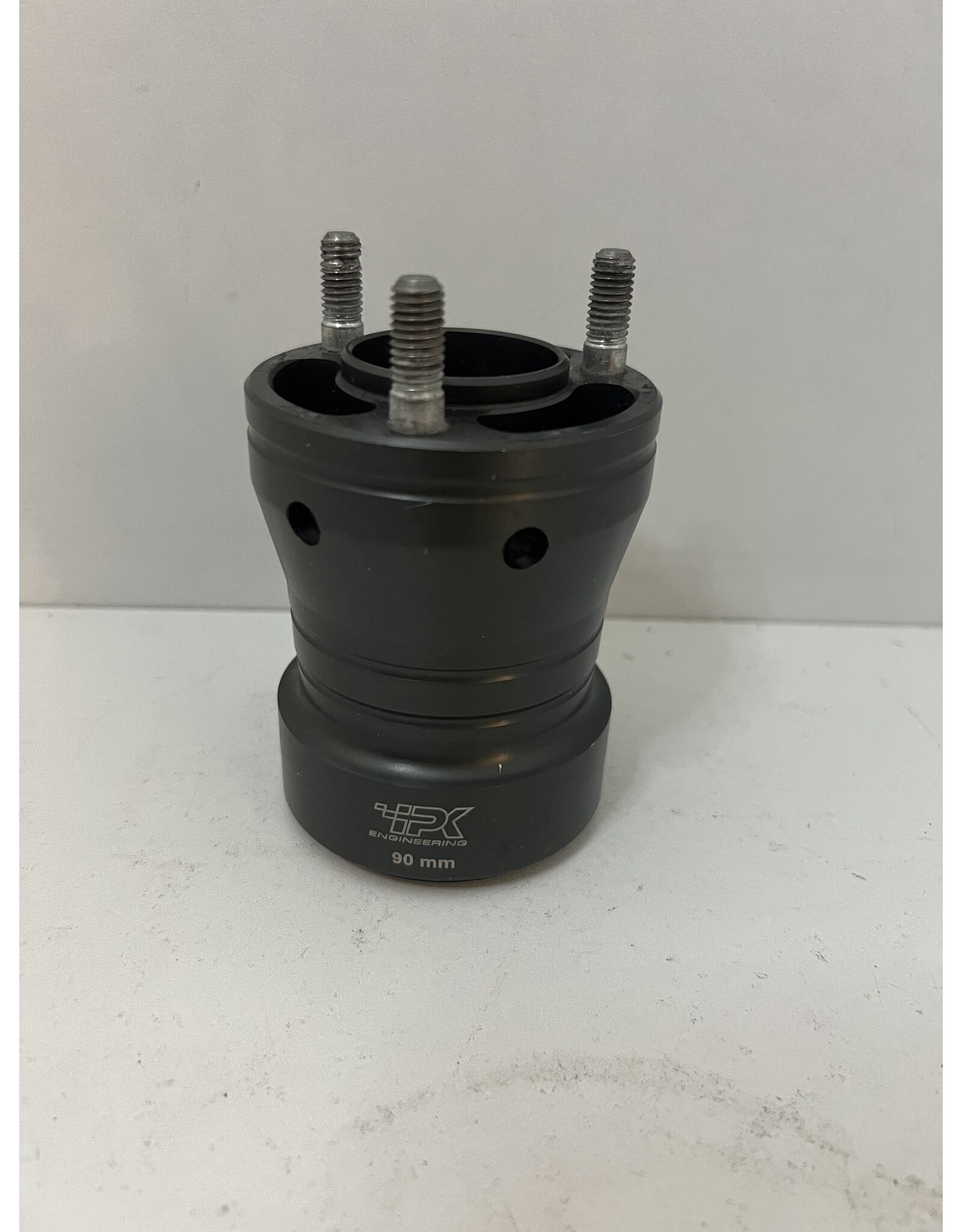 Used IPK Rear wheel hub 50x90MM