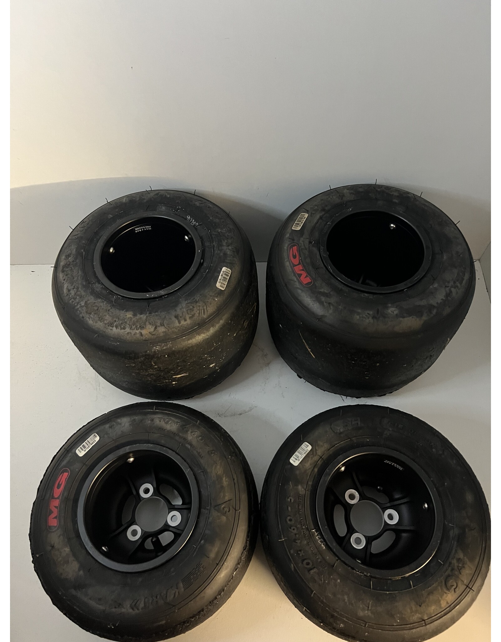 Used MG SH Set of tires with new magnesium rims