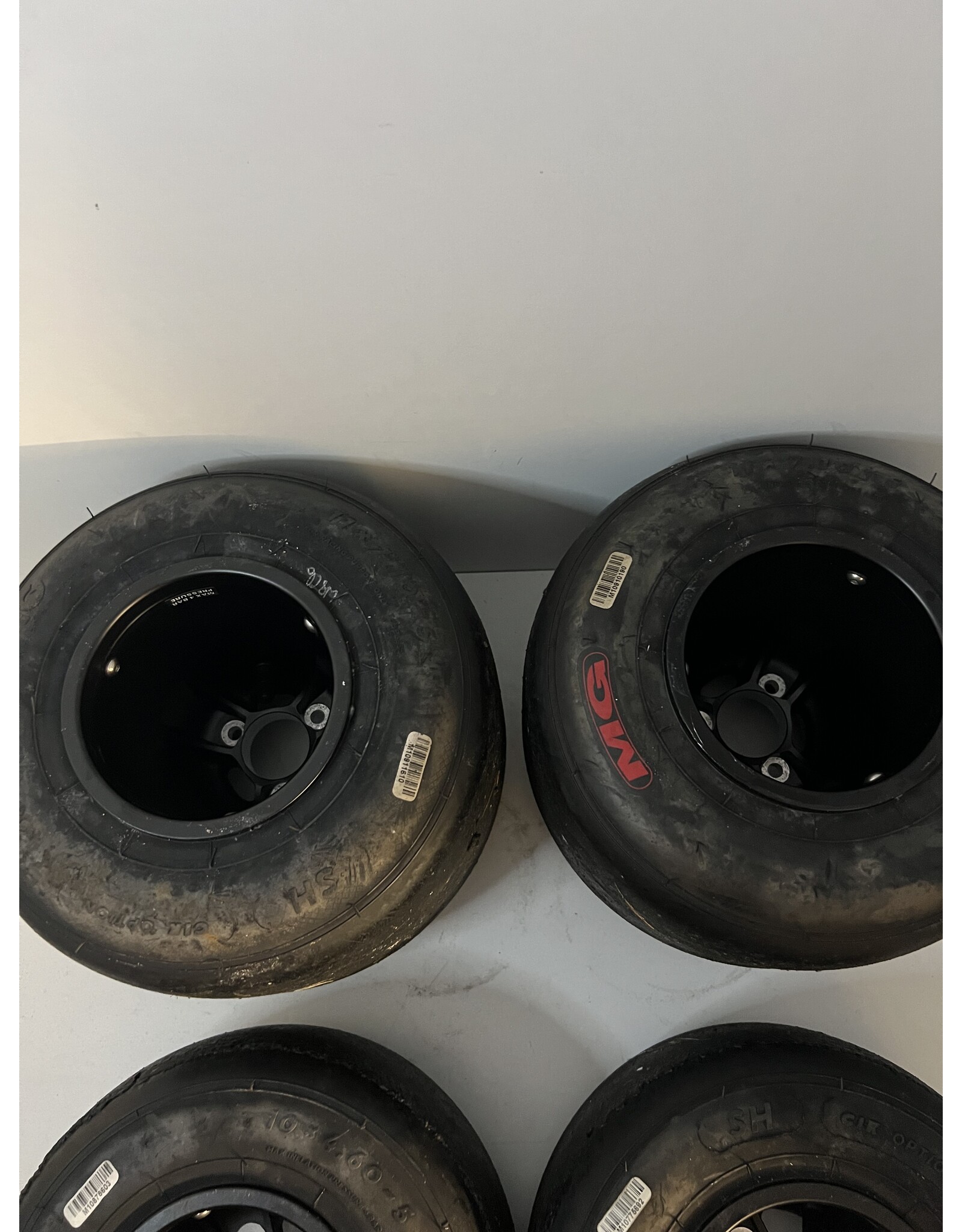 Used MG SH Set of tires with new magnesium rims