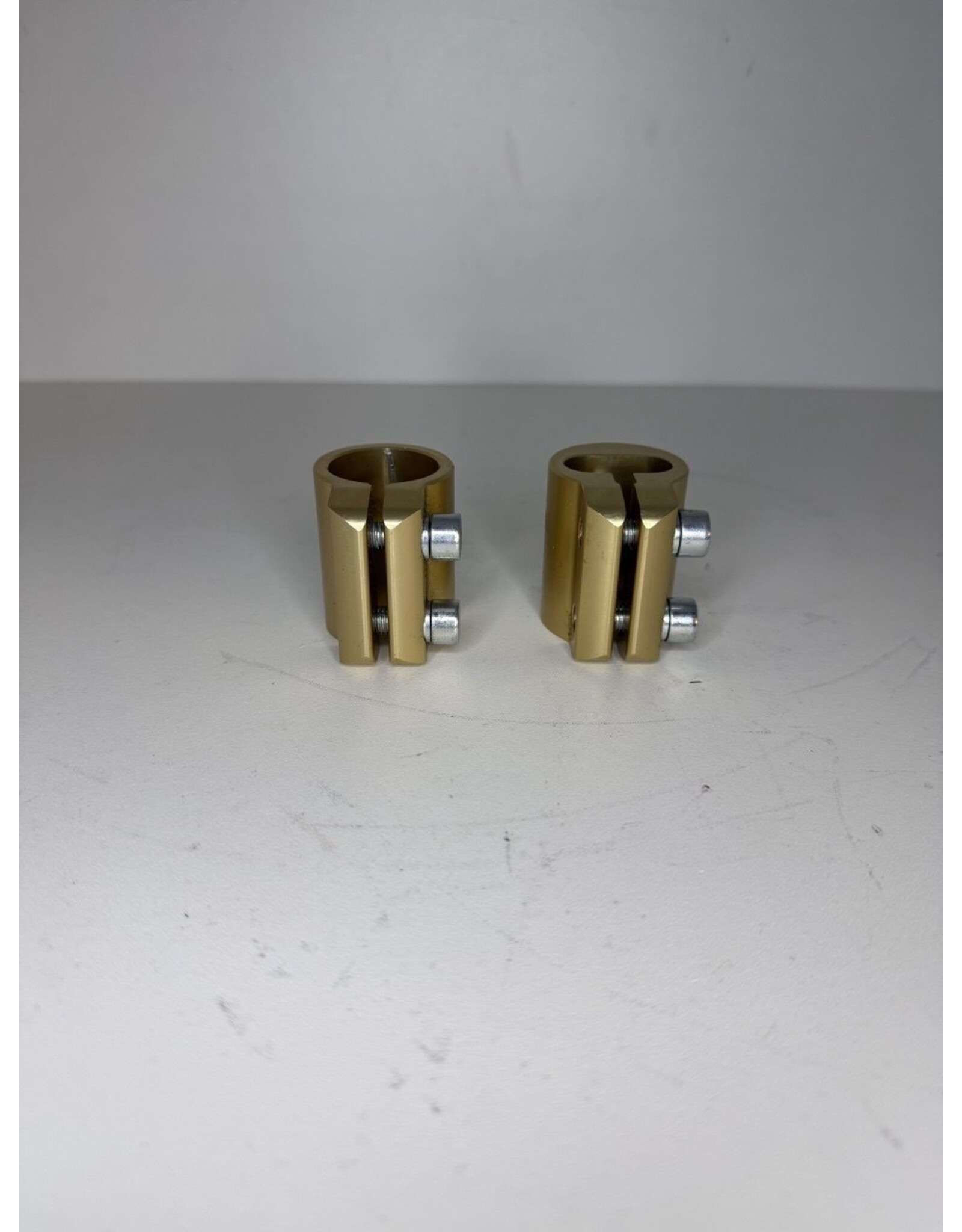 Gebruikte OTK Stabi Klem Links+Rechts Voor Ovale Stabi