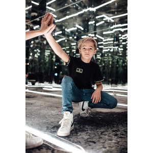 2LEGARE Kids Badge T-Shirt - Black/Neon Yellow