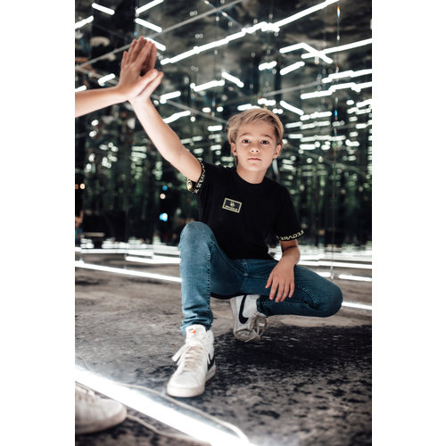 2LEGARE Kids Badge T-Shirt - Black/Neon Yellow 2LEGARE Kids Badge T-Shirt - Black/Neon Yellow