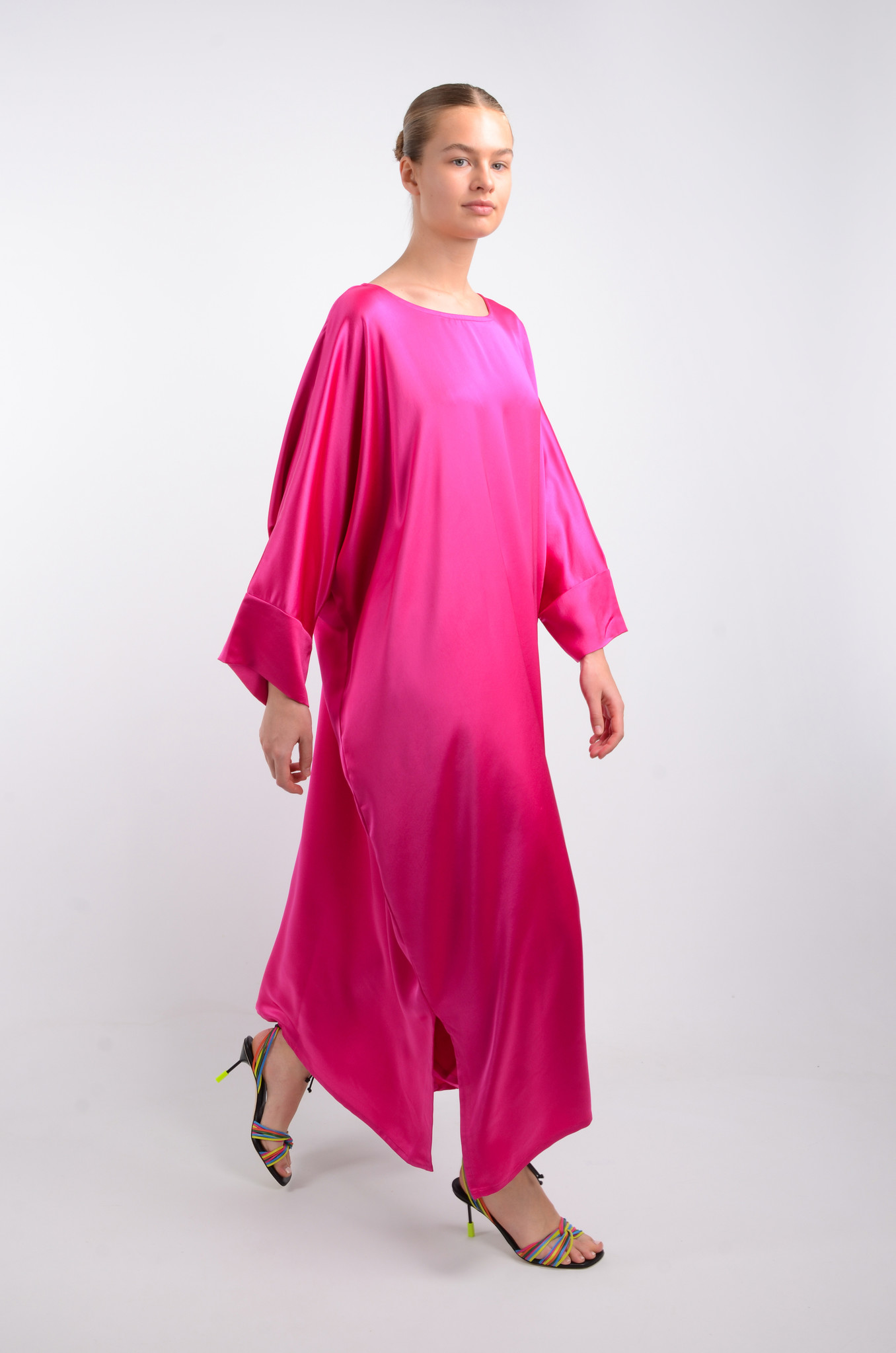 Soraya Dress in Fuchsia-3