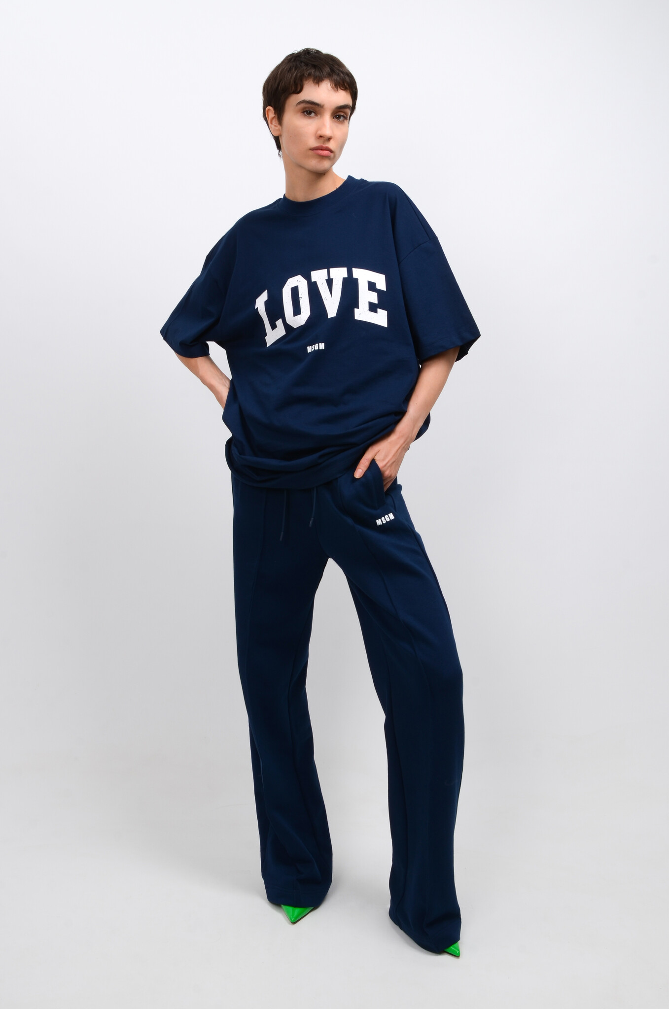 Tracksuit Pants in Navy-2