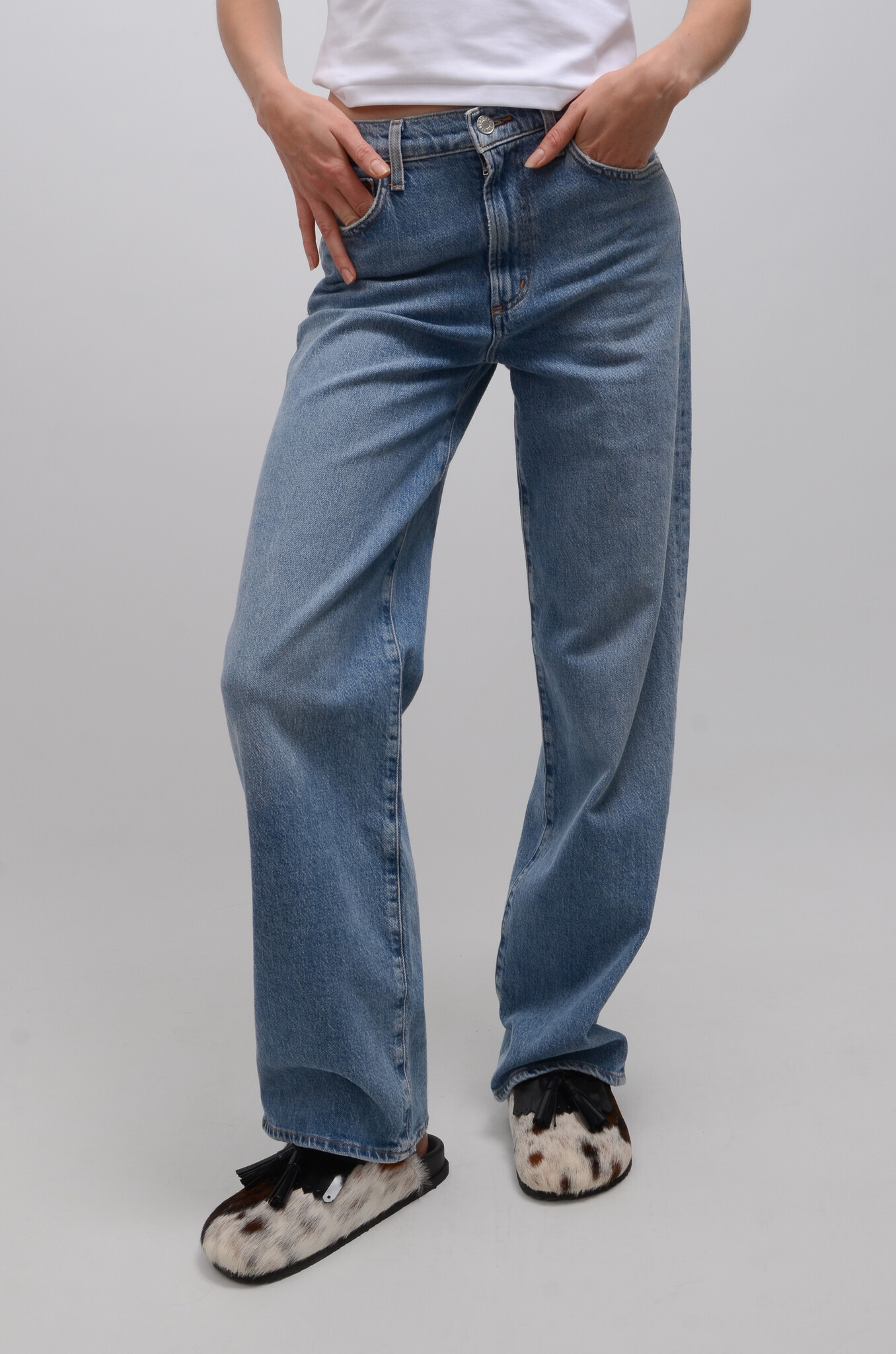 Harper Jeans in Flash-7