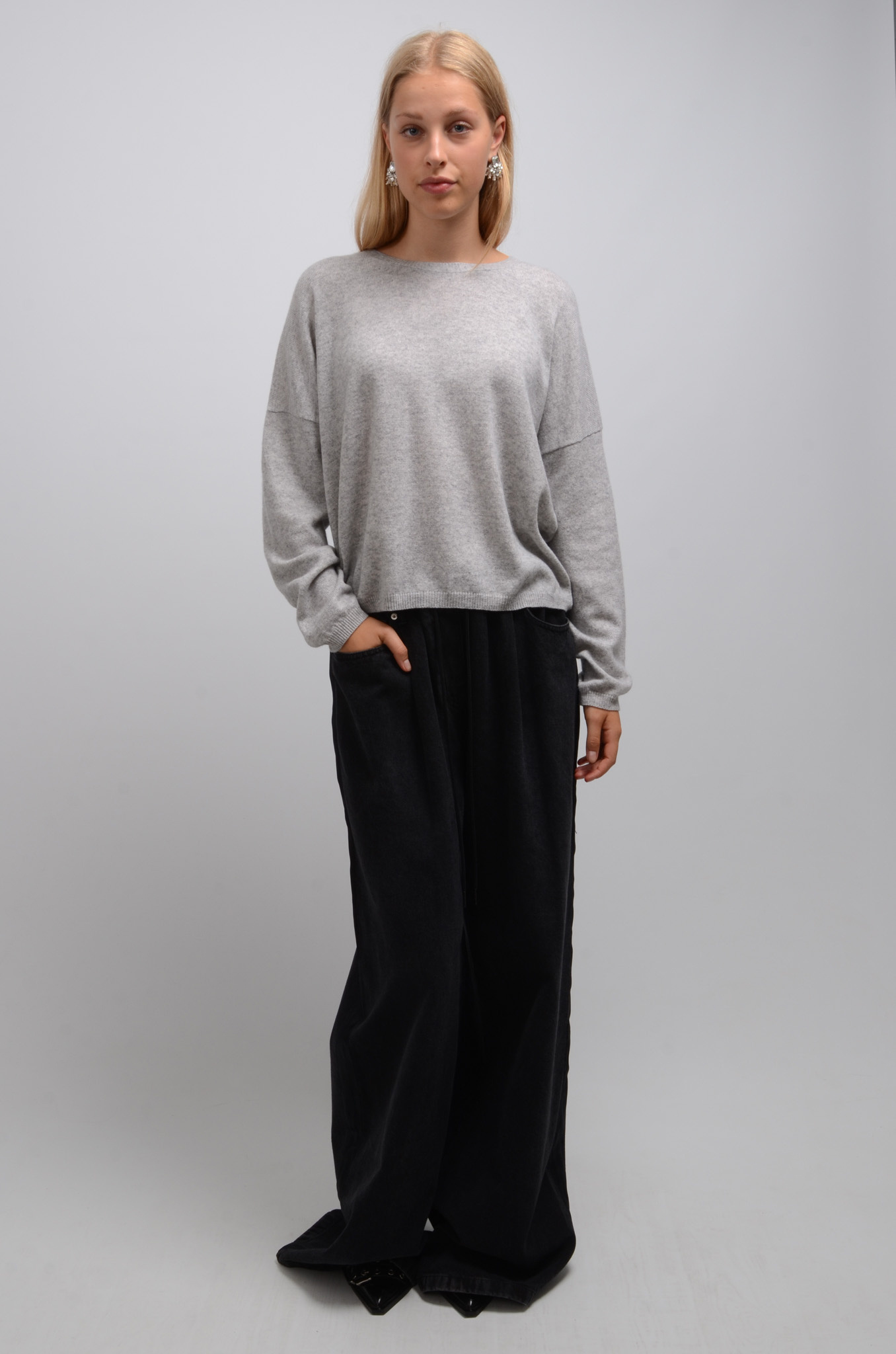 Kaira Cashmere Knit in Gris Chine Clair-6