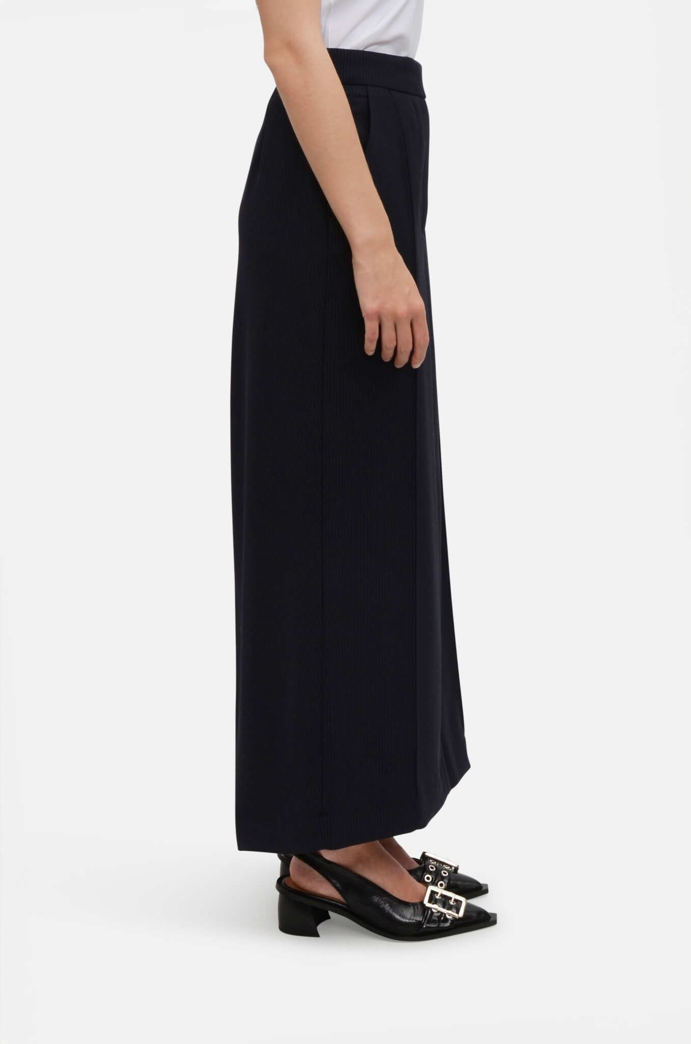 Alvig Impeccable Skirt-3