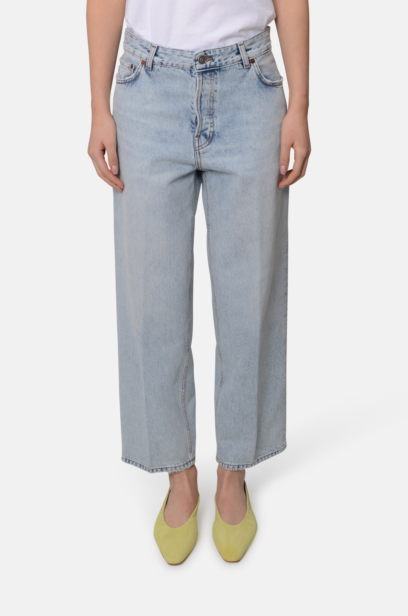 Betty Jeans in Stromboli Blue-1