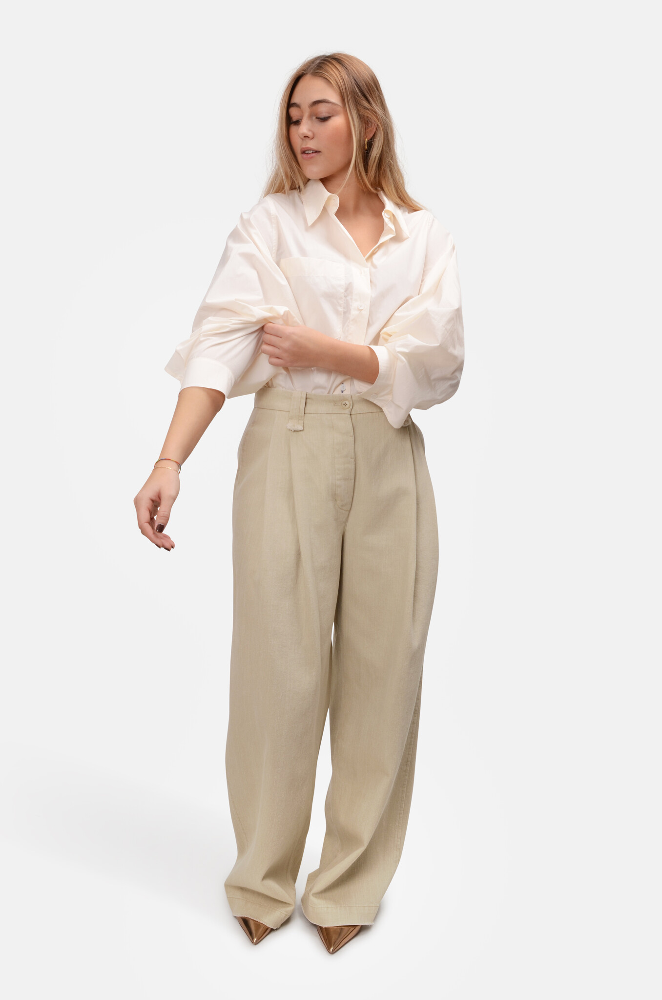 Double Tuck Wide Pants  in Light Beige-2