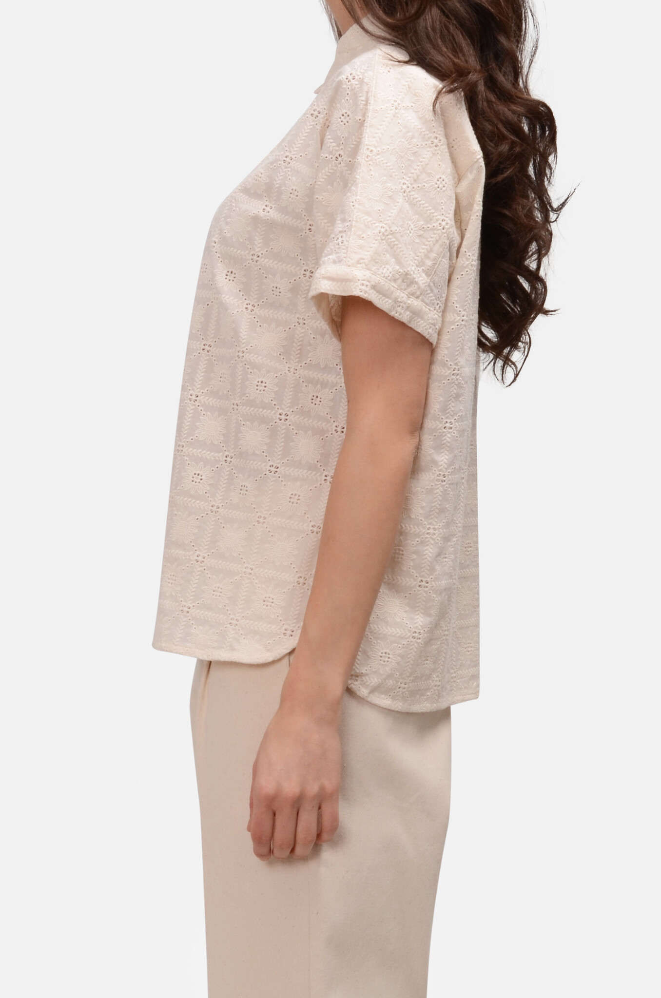 Sesse Shirt in Ivory-3