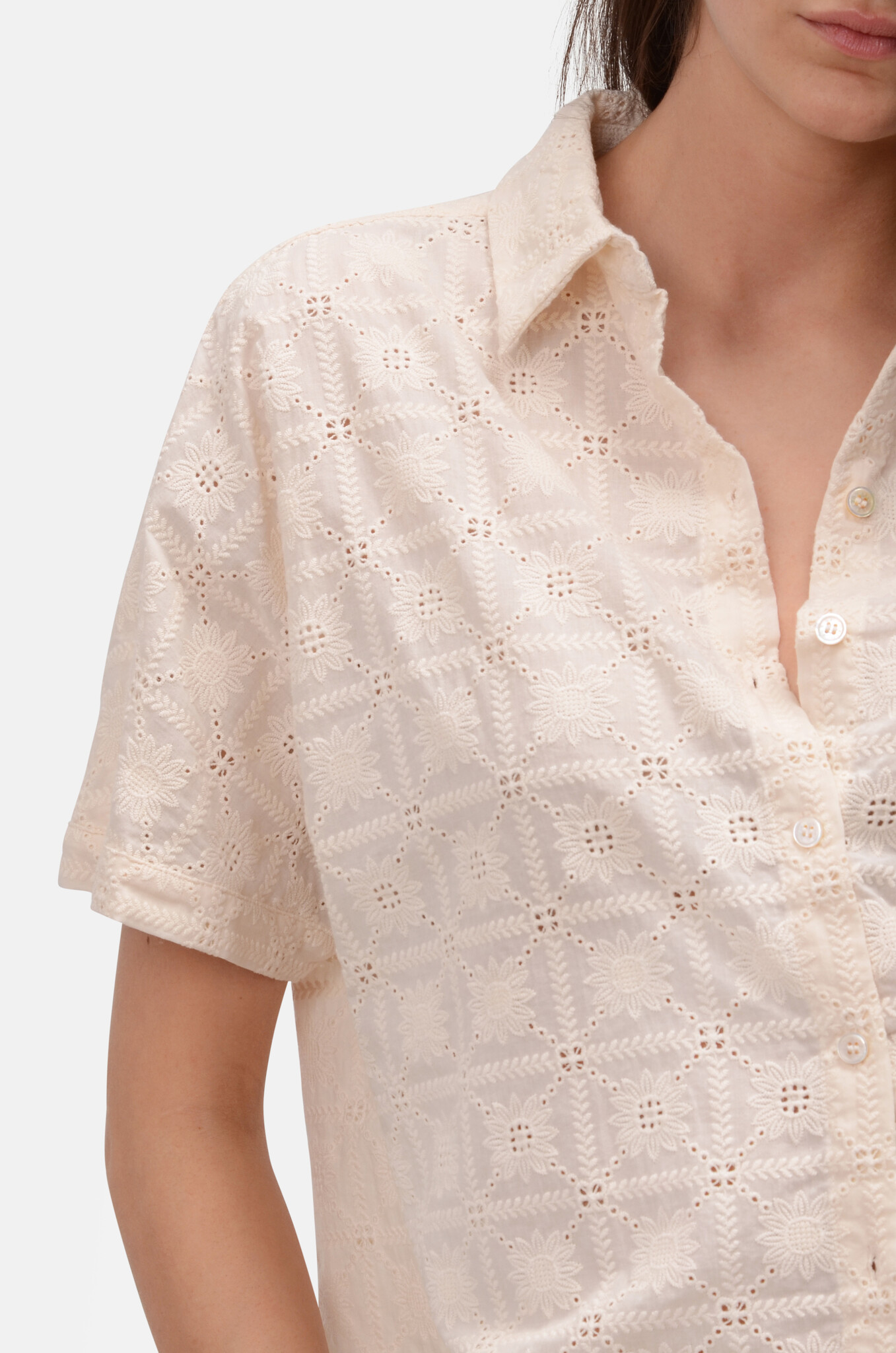 Sesse Shirt in Ivory-5