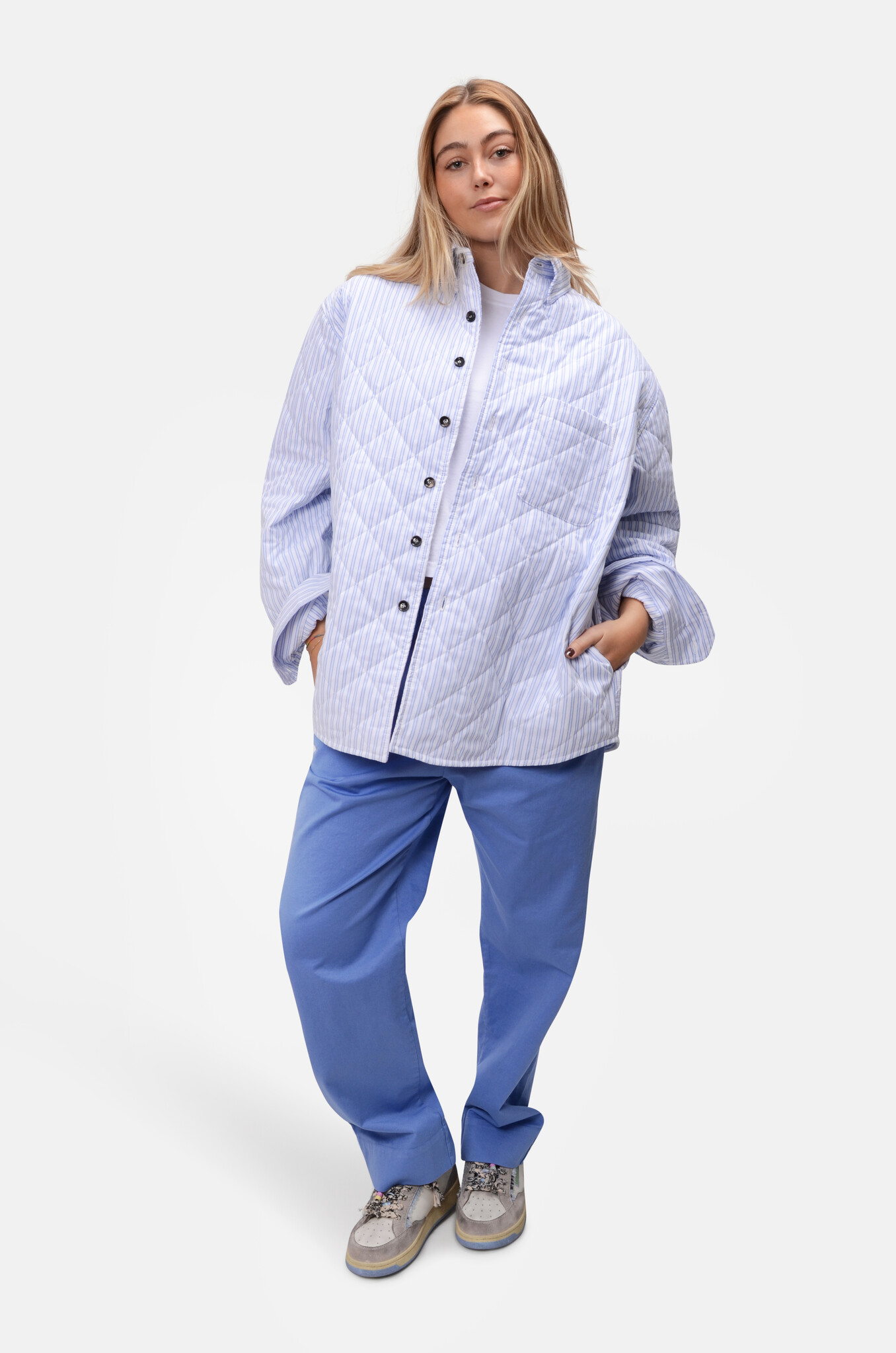Quilted Popeline Overshirt in  White-Blue-2