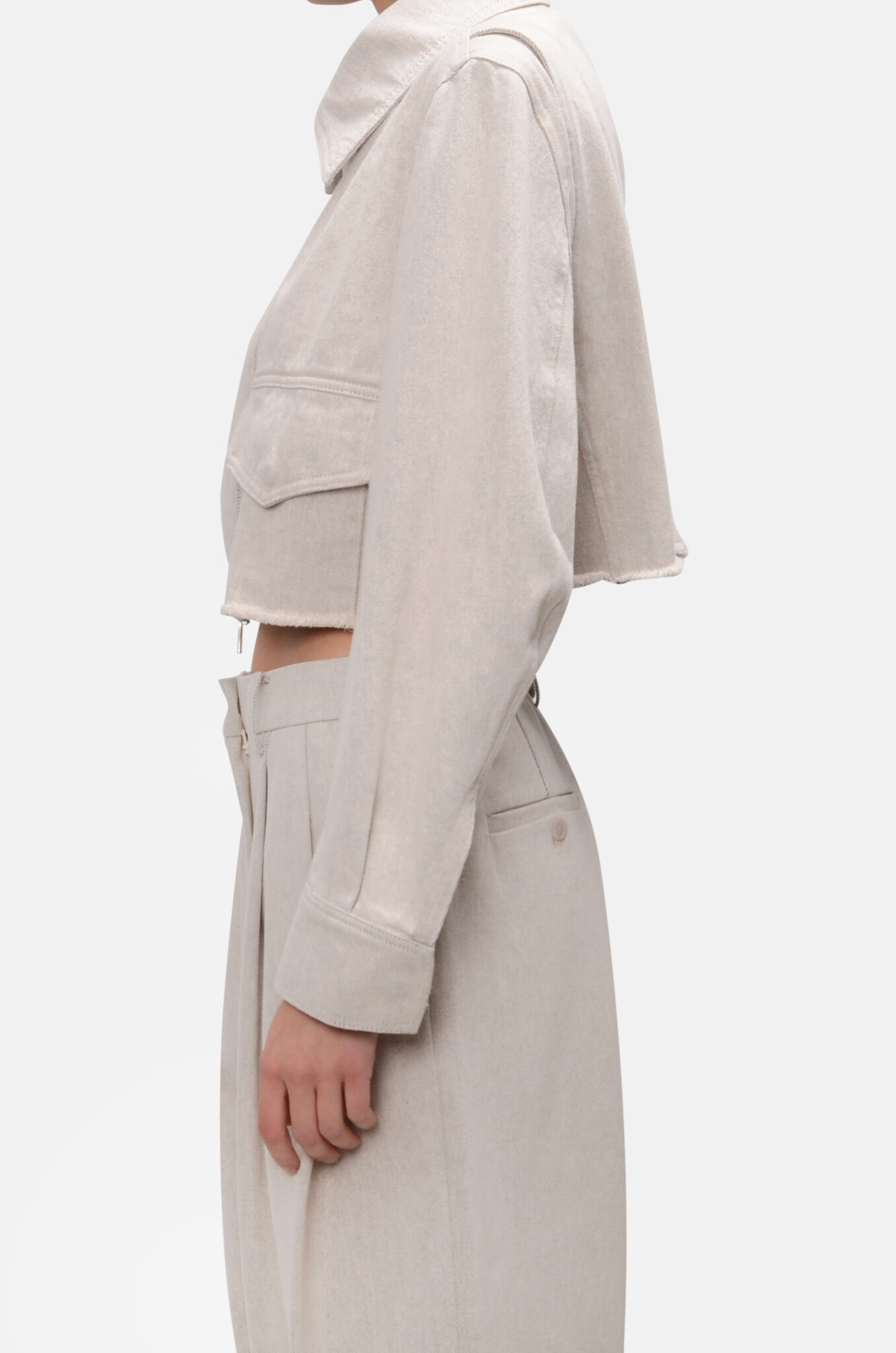 Cropped Twill Cotton jacket  in Cream-3