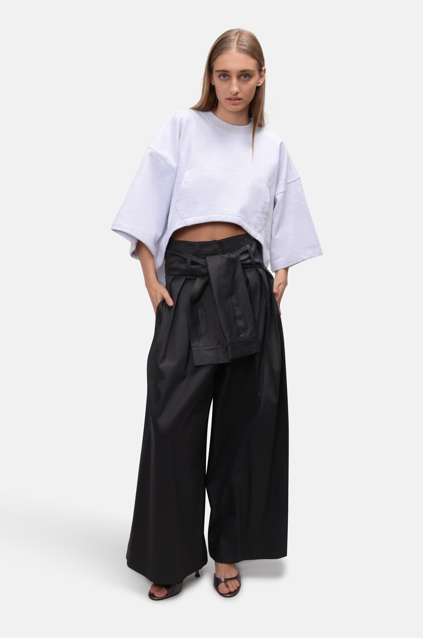 Hi-Waist Three Tucks Wide Pants-2