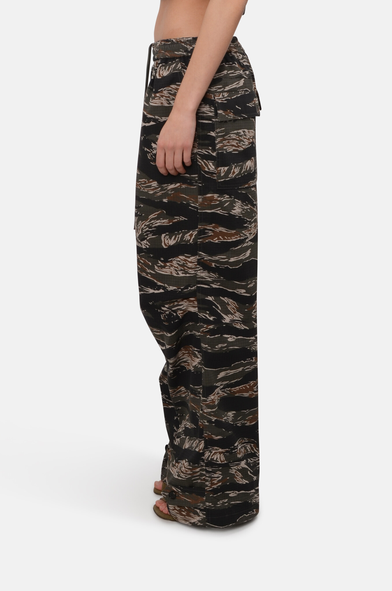 Relaxed Camouflage Pants-3