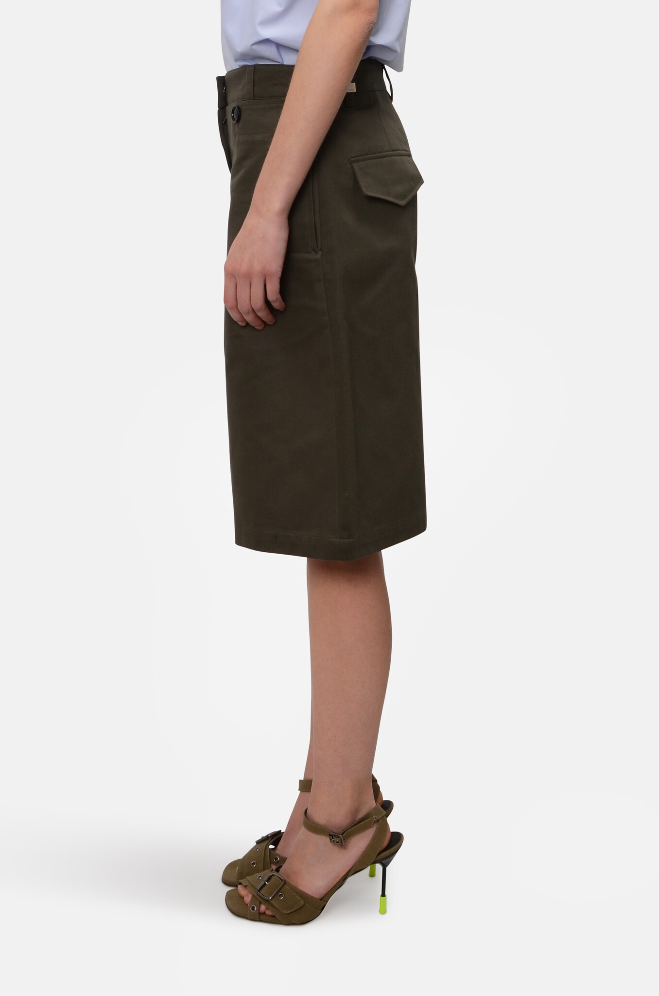 Bermuda Pants in Khaki Brown-3