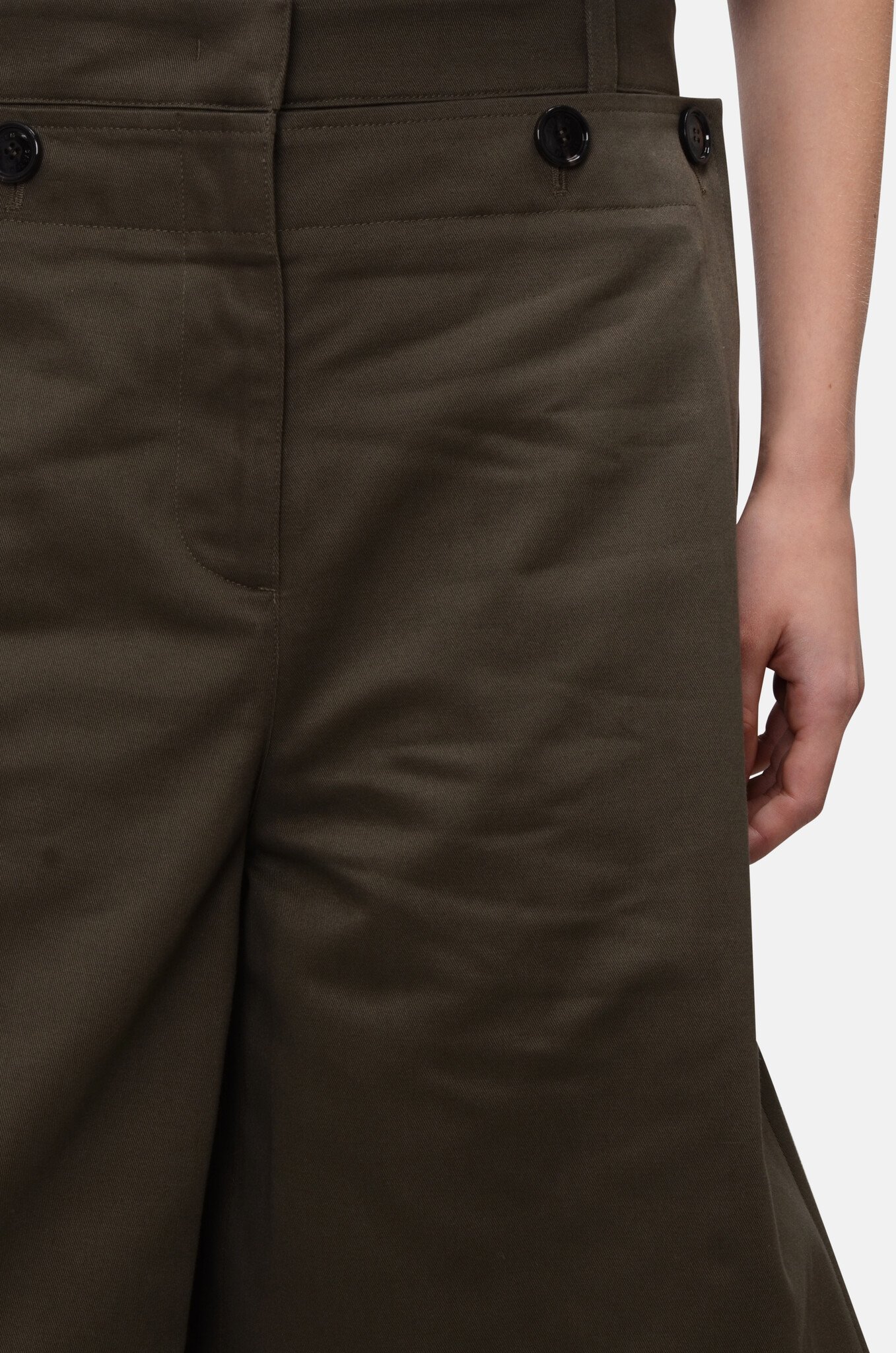 Bermuda Pants in Khaki Brown-5