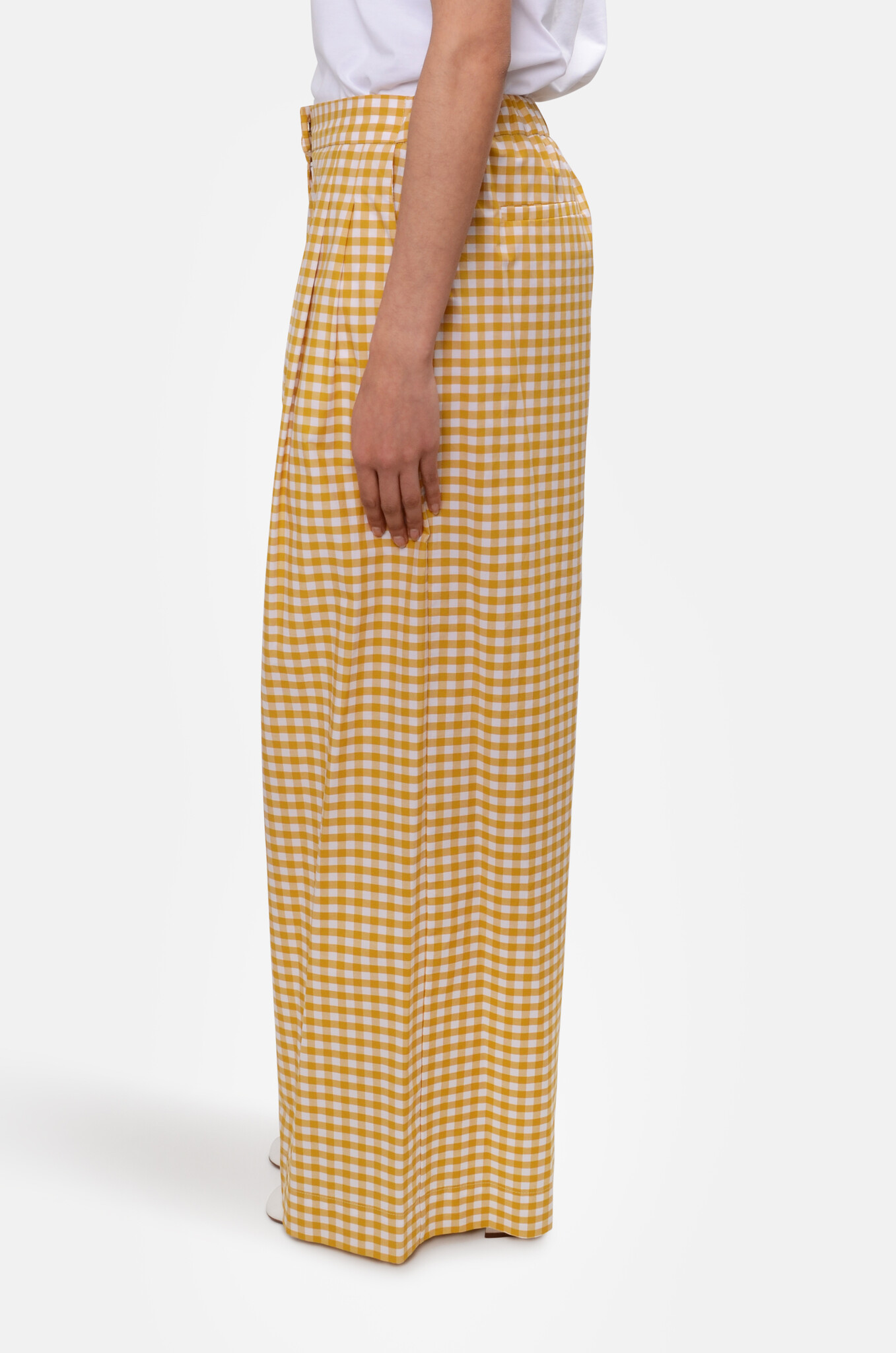 Pleated Poplin Trousers in Gingham-3