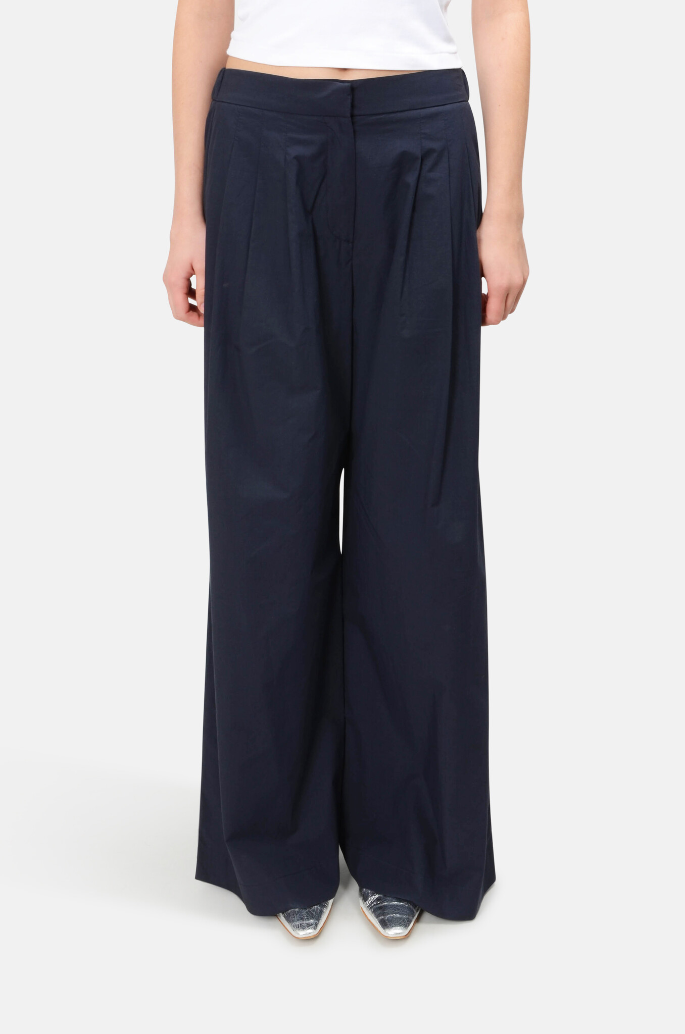 Wide Poplin Trousers in Night-1