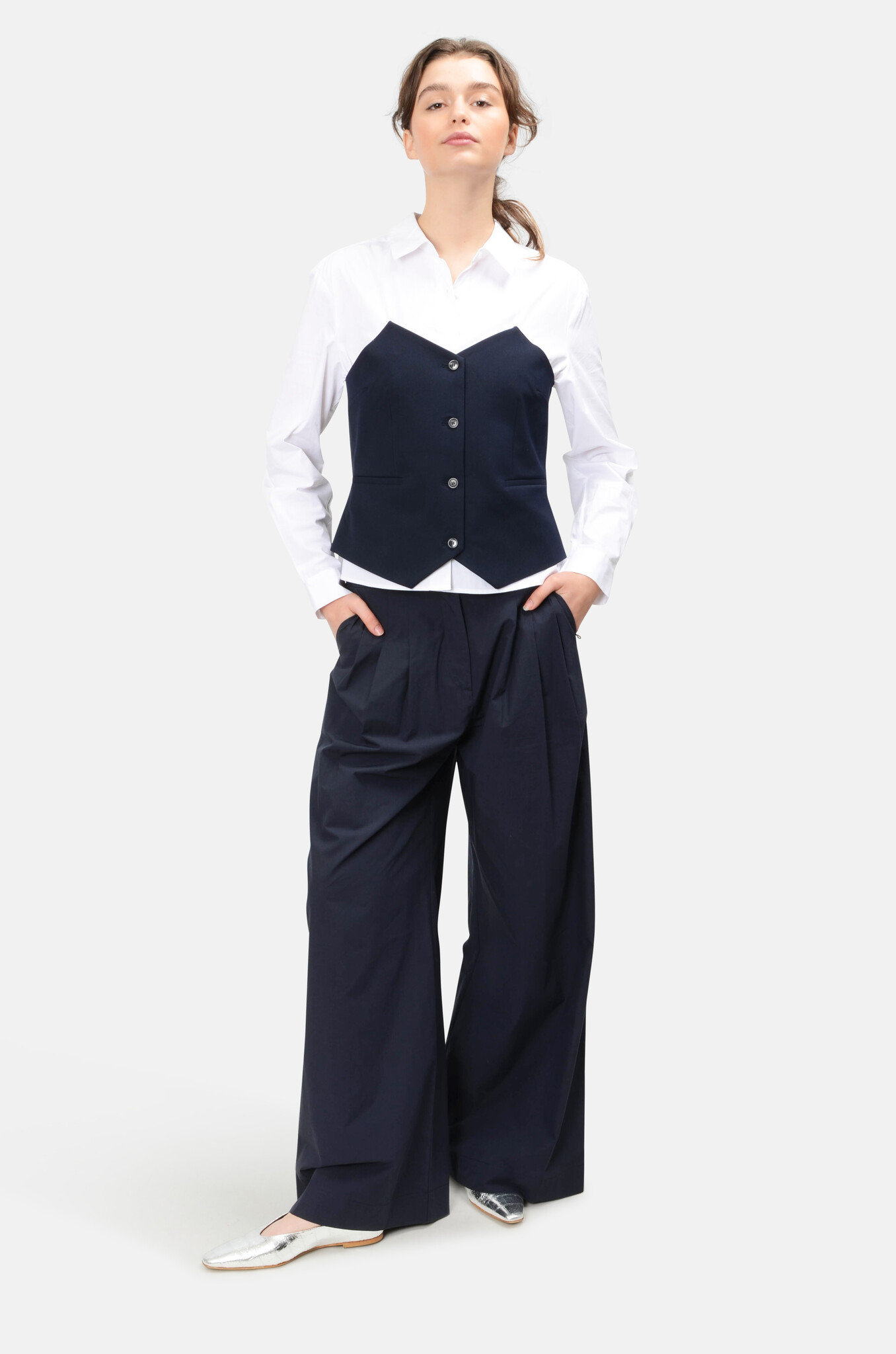 Wide Poplin Trousers in Night-2