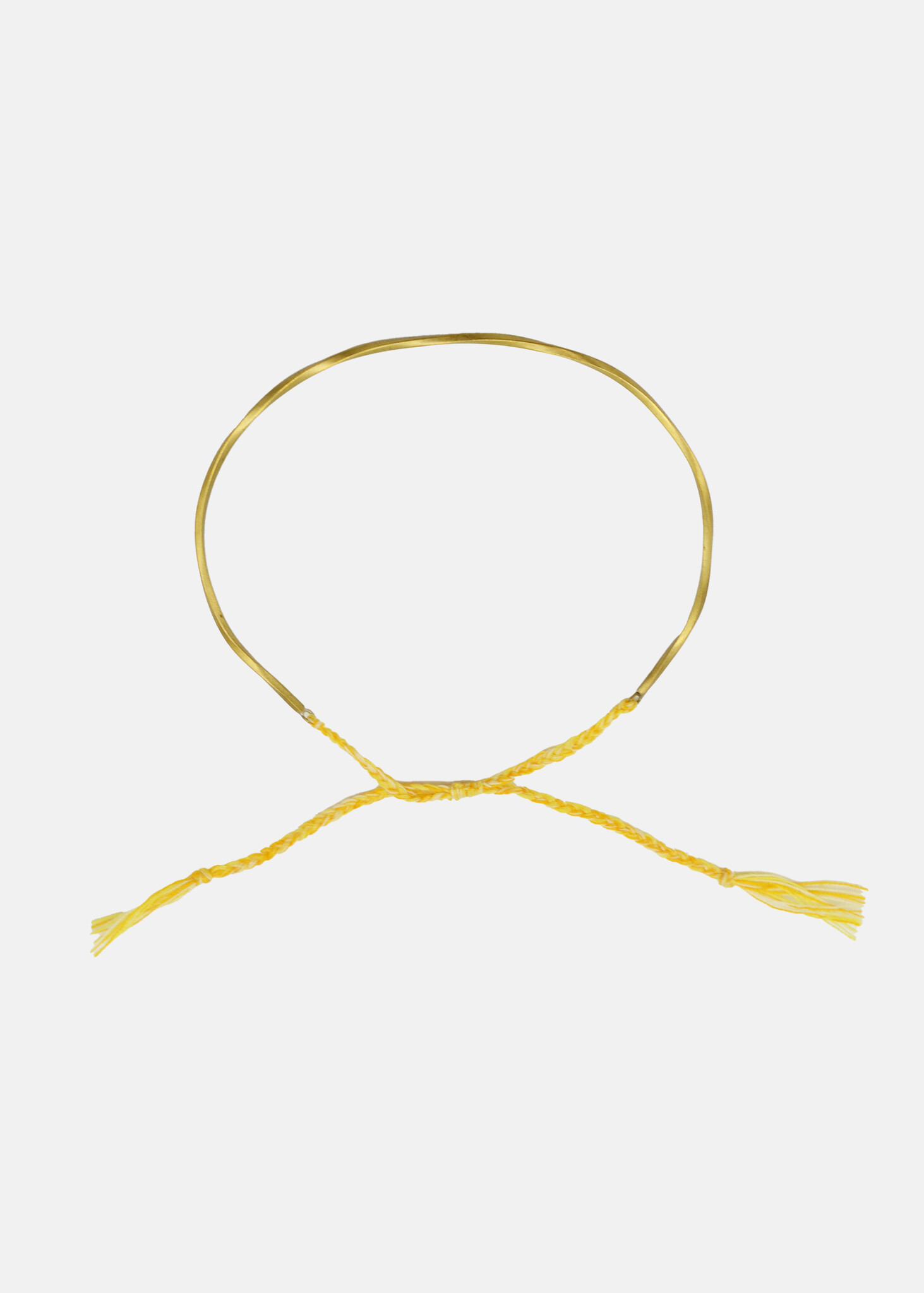 Moon Bangle in Messing on Yellow-1