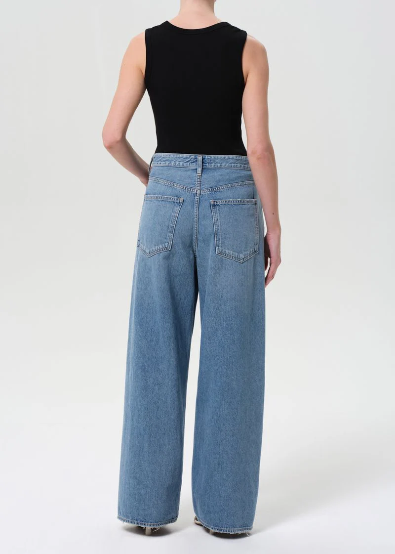 Vana Fold Jean in Mantra-3