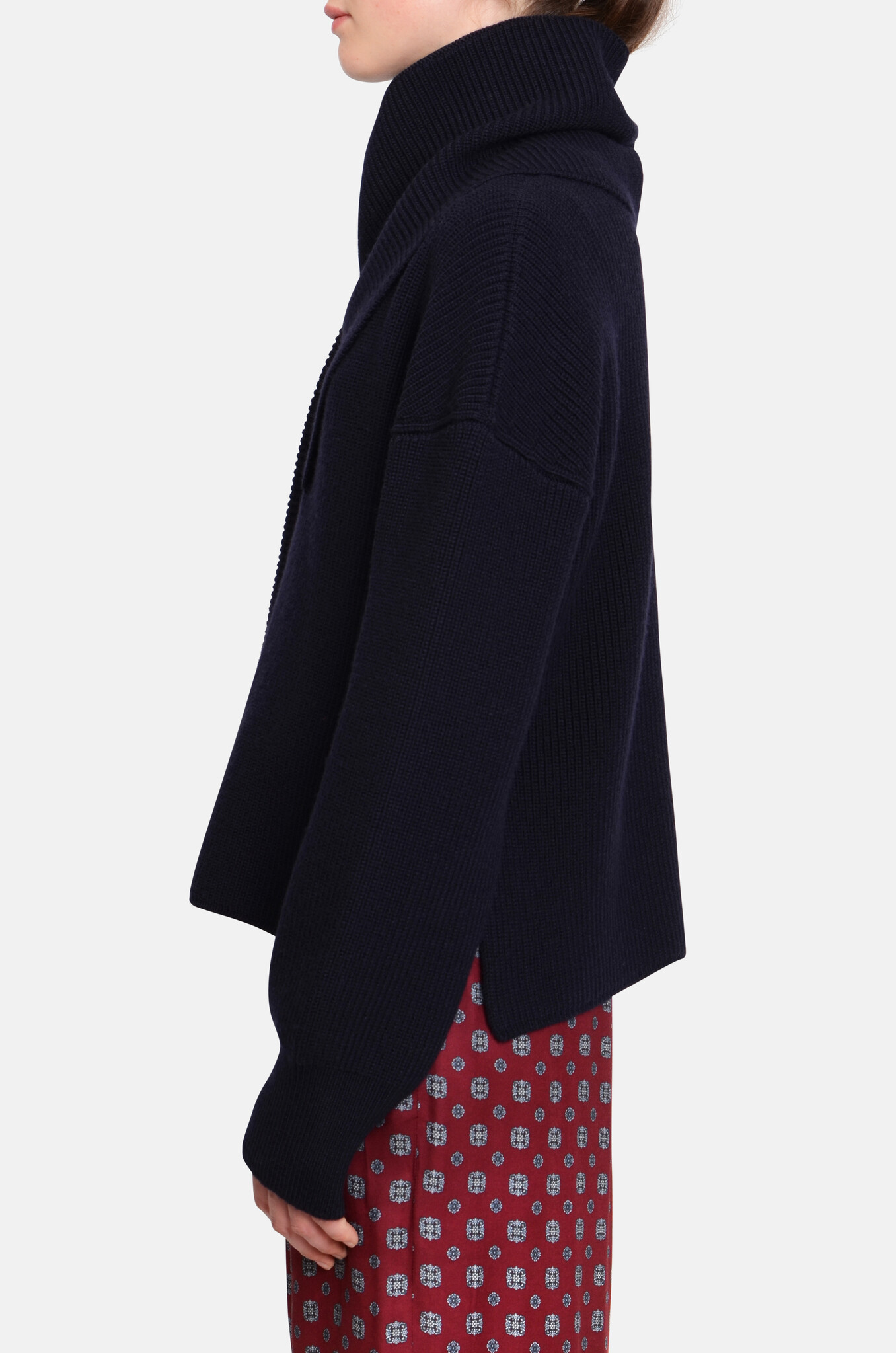 Dafne Sweater in Navy Blue-3
