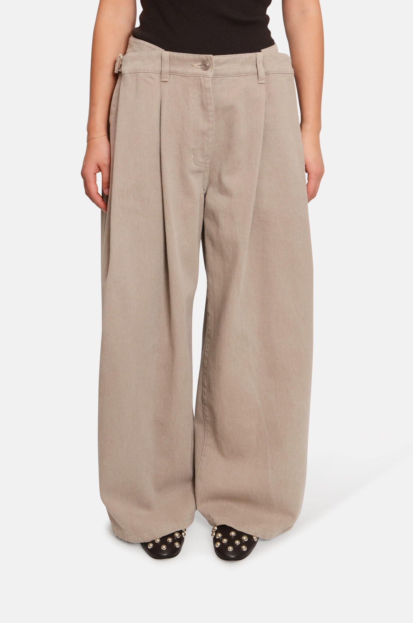 Volumed Wide Fit Denim Pants in Oatmeal-1