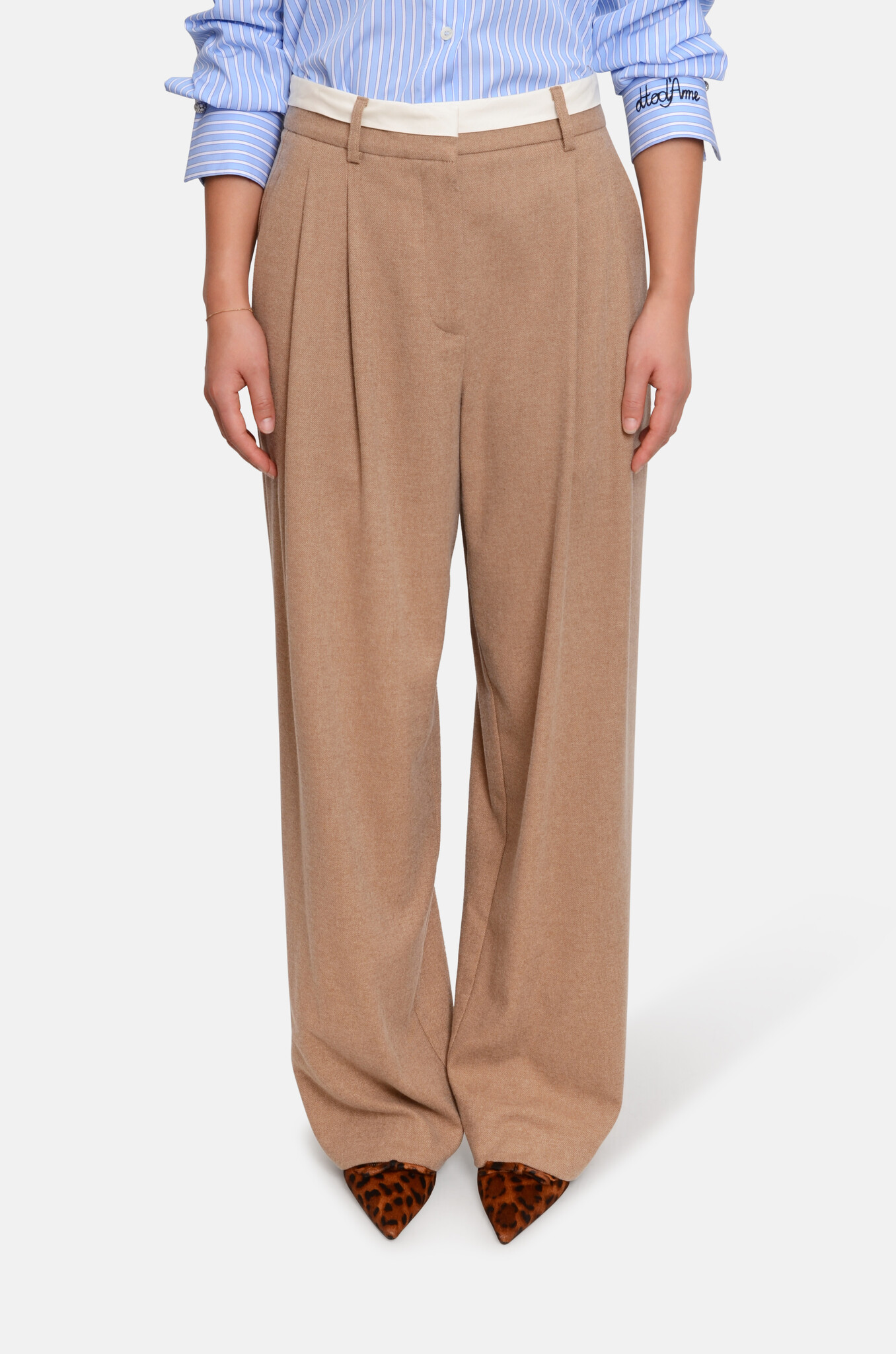 Pleated Wool Trousers in Sesamo-1