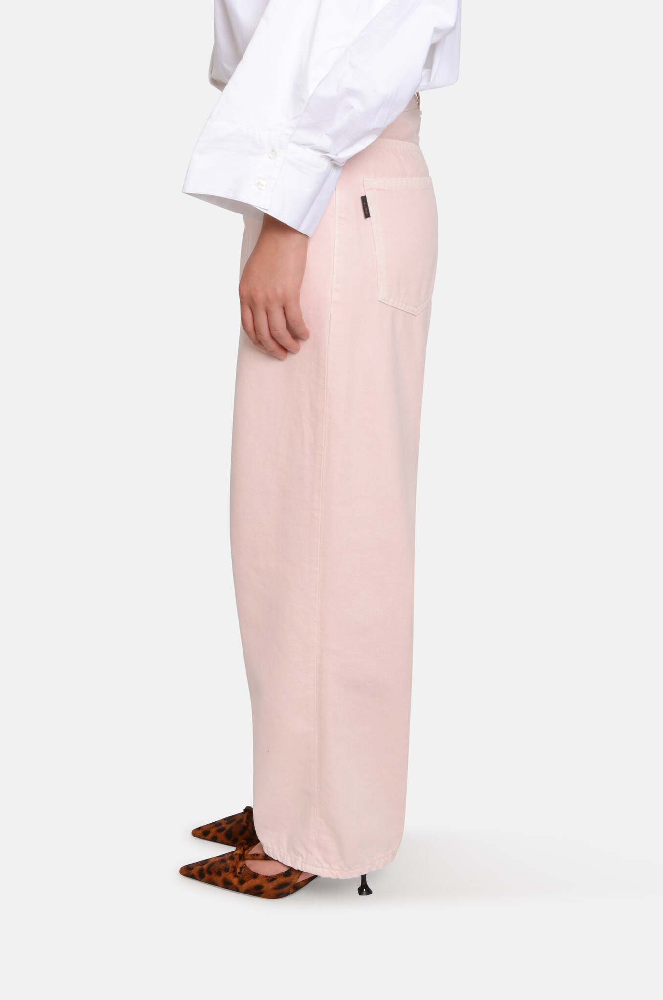 Betty Jeans in Soft Ecru Skin-3