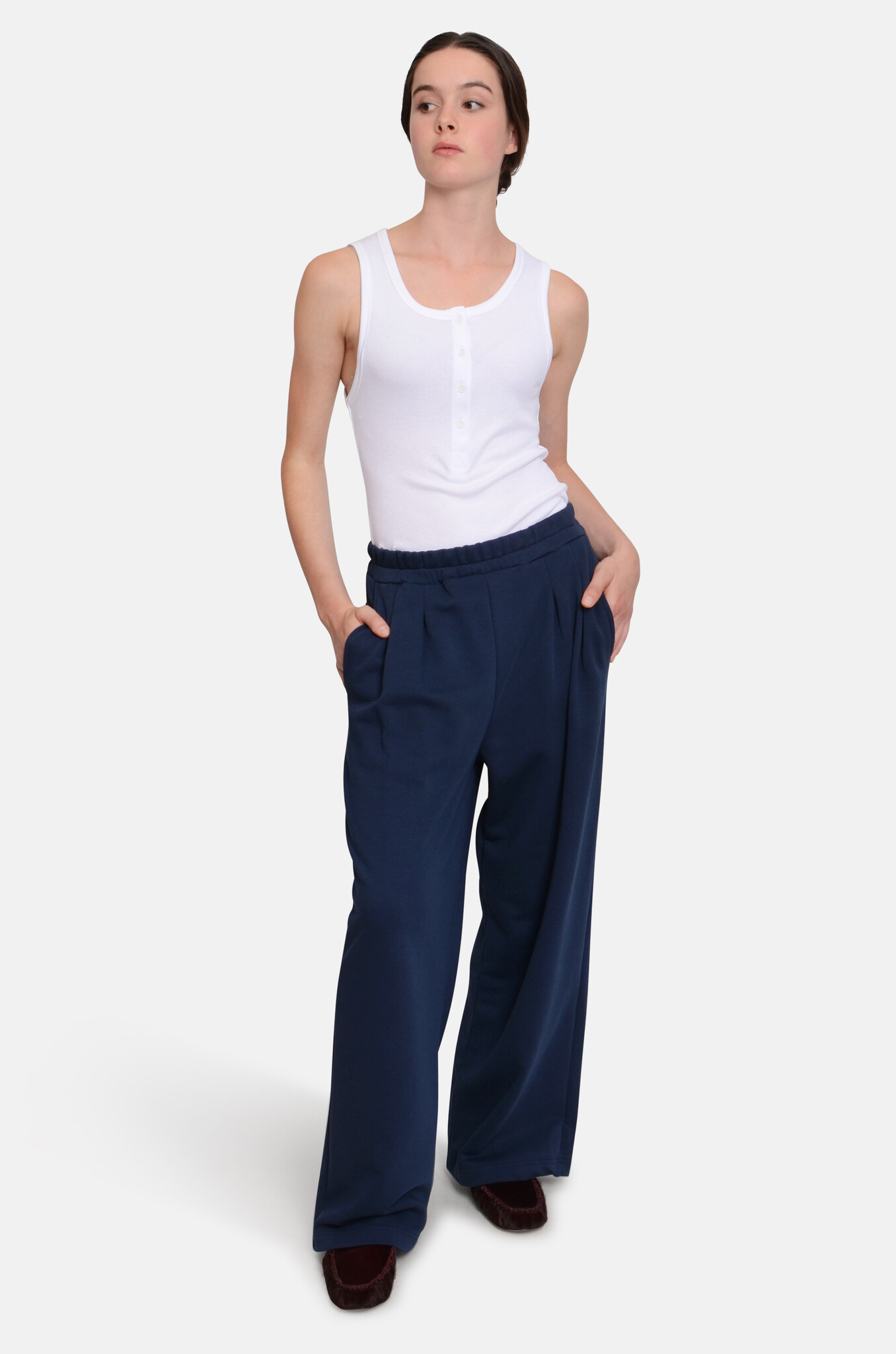 Vince Pants in Navy-2