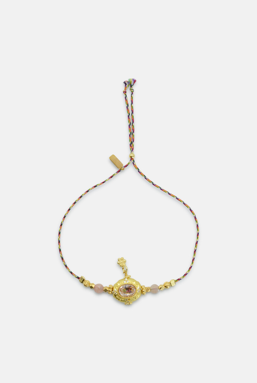 BRACELET
