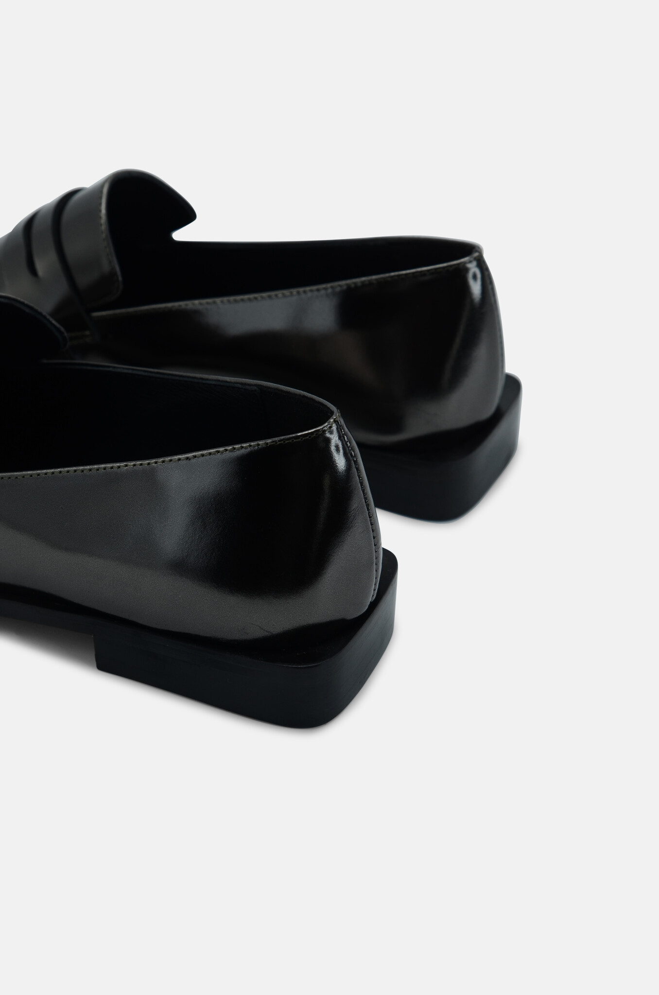 Nolia Pointy Loafer in Metallic Black/Grey-6