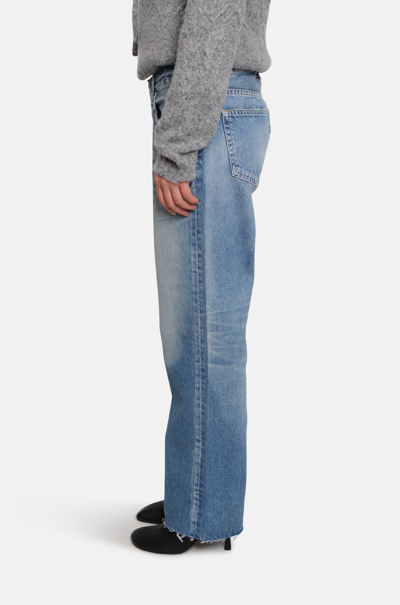 Frankford Straight-Low in Blue-3