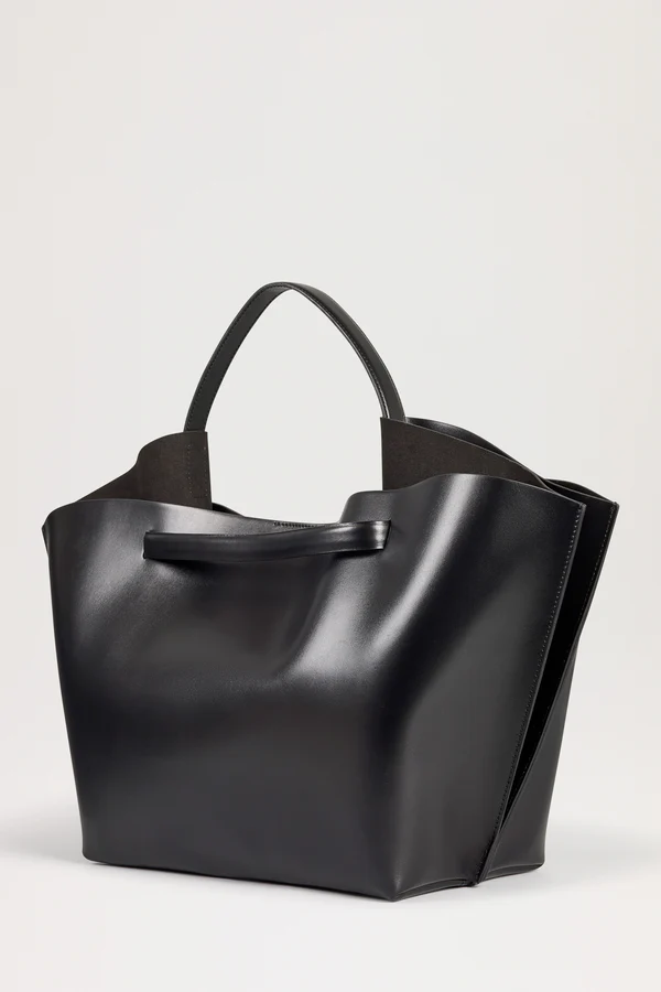 Lia Bag in Black-3