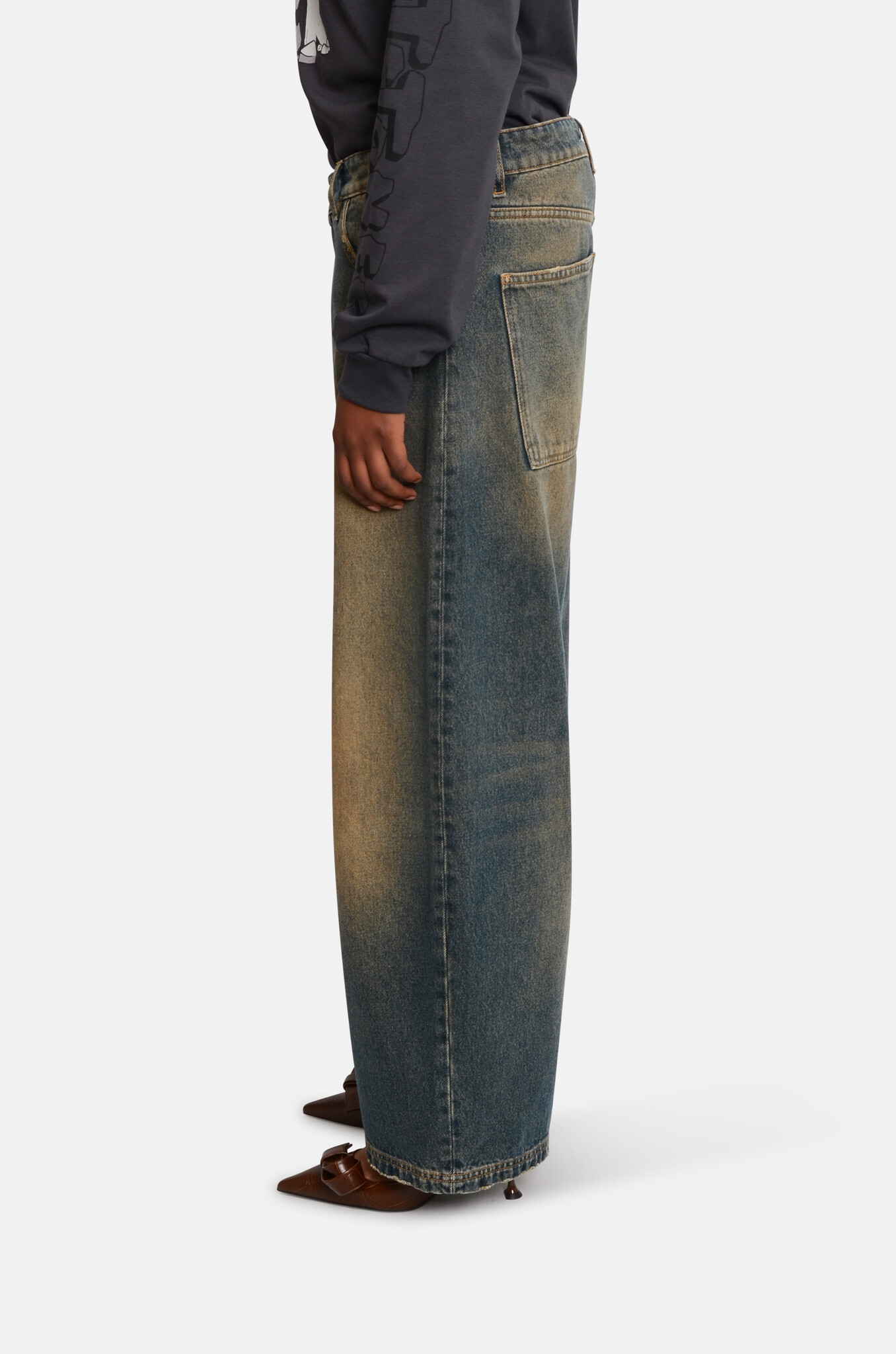 Wide Denim Trousers in Blue Brown-3