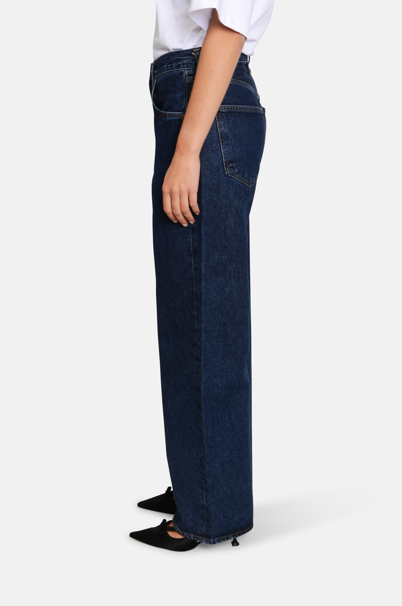 Low Curve Jean in Pendulum-3