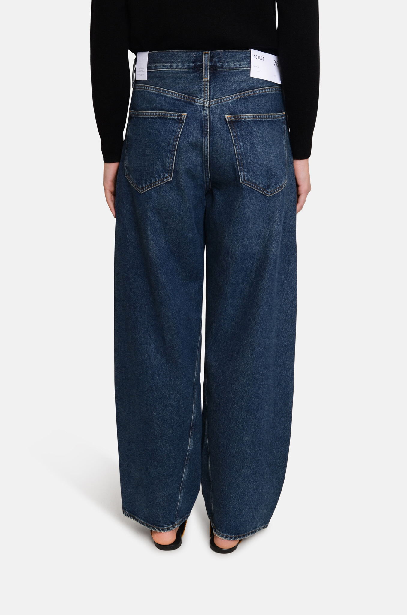 Twist Jean in Nexus-4