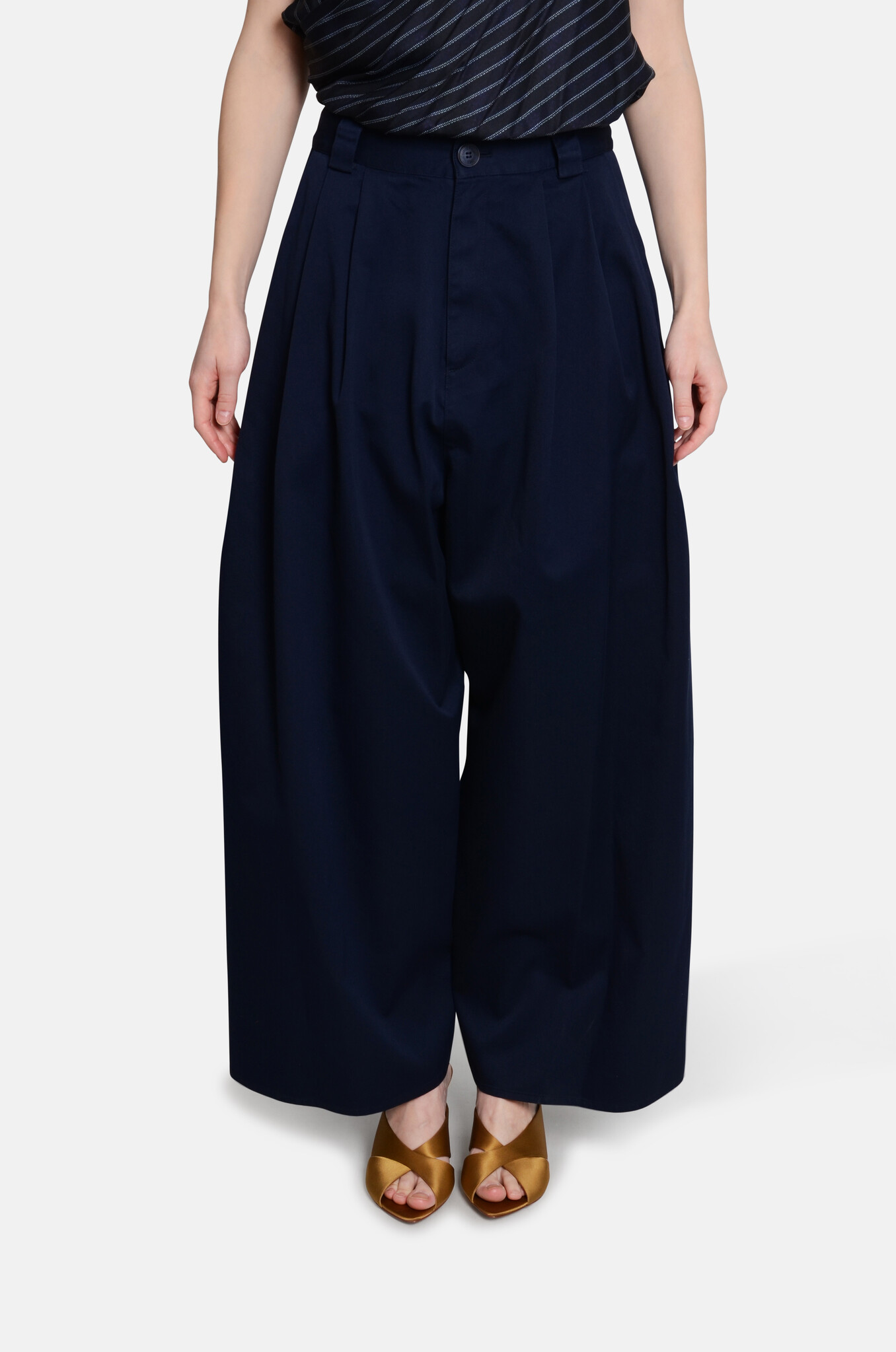 Wide Pants Night-1