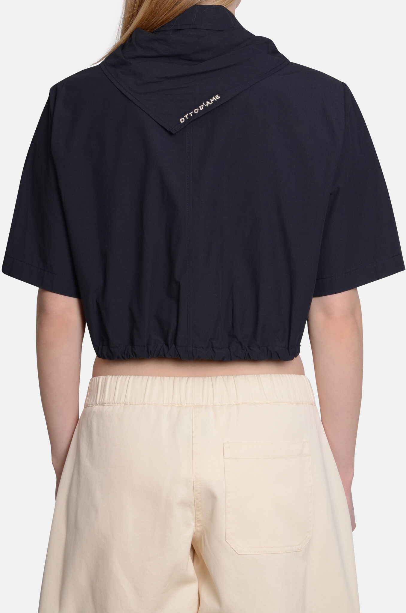 Short Shirt with Bandana Night-4