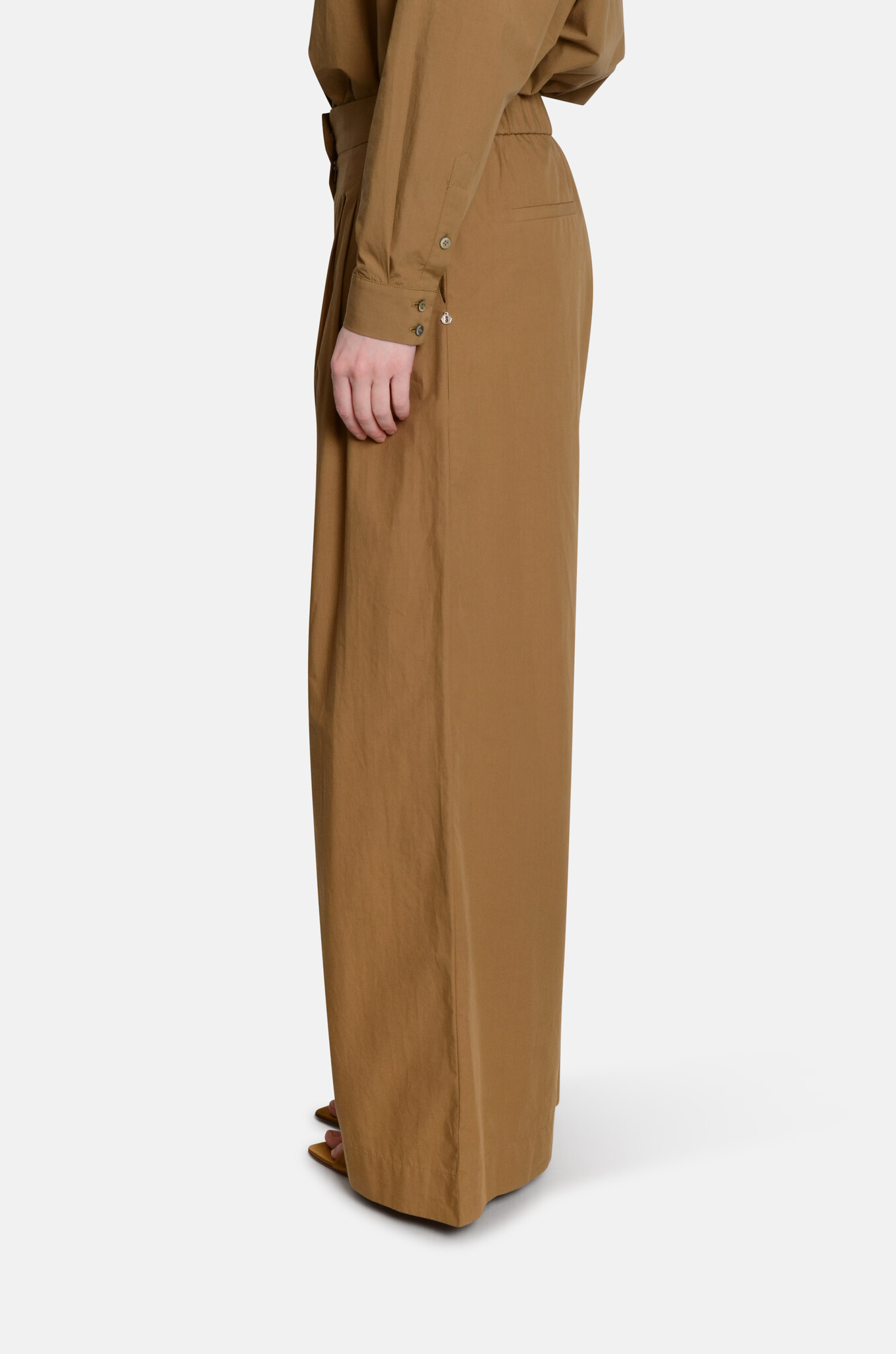 Wide Trousers with Pleats in Rhum-3