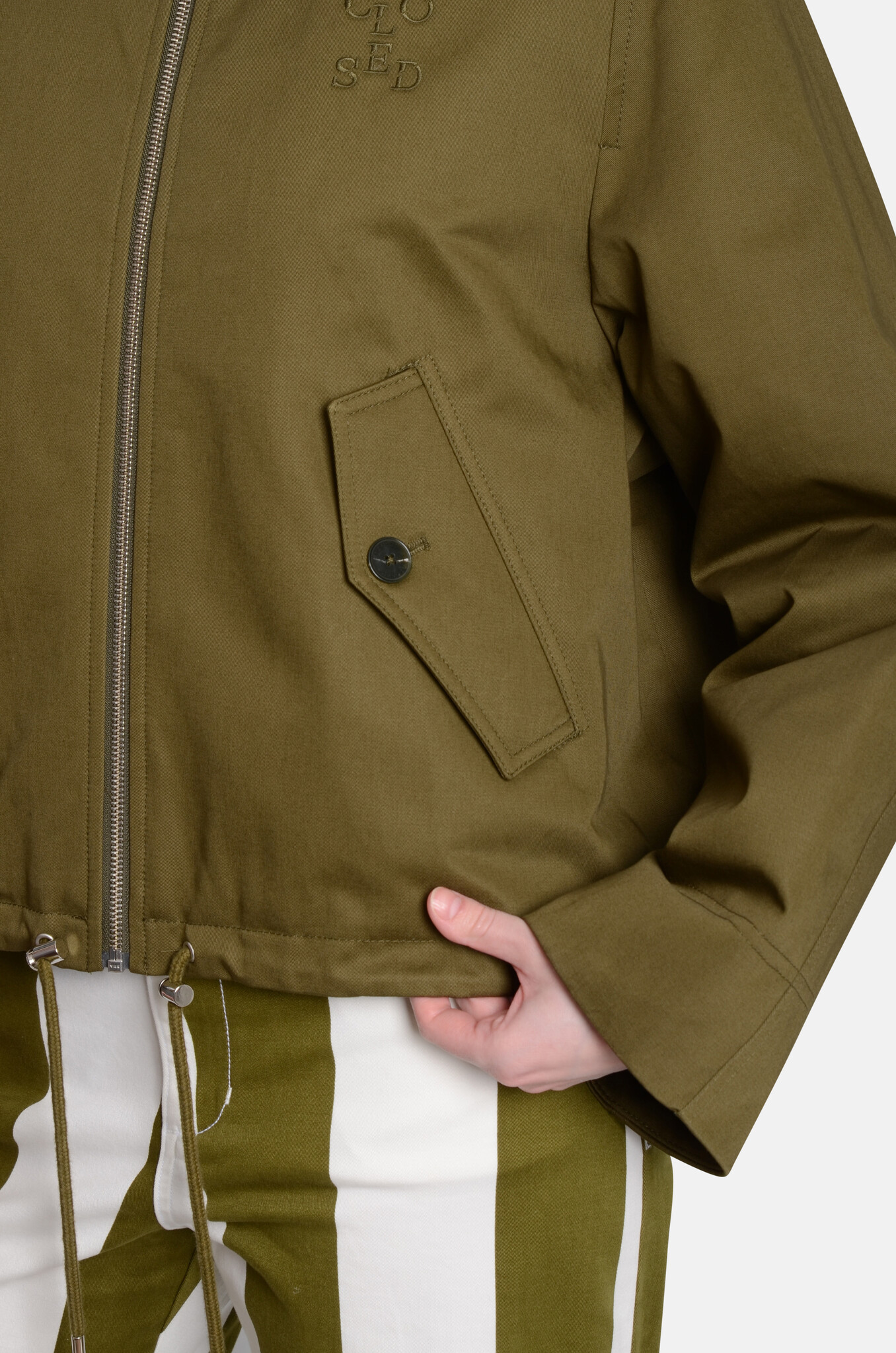 Sportive Blouson in Deep Olive-5