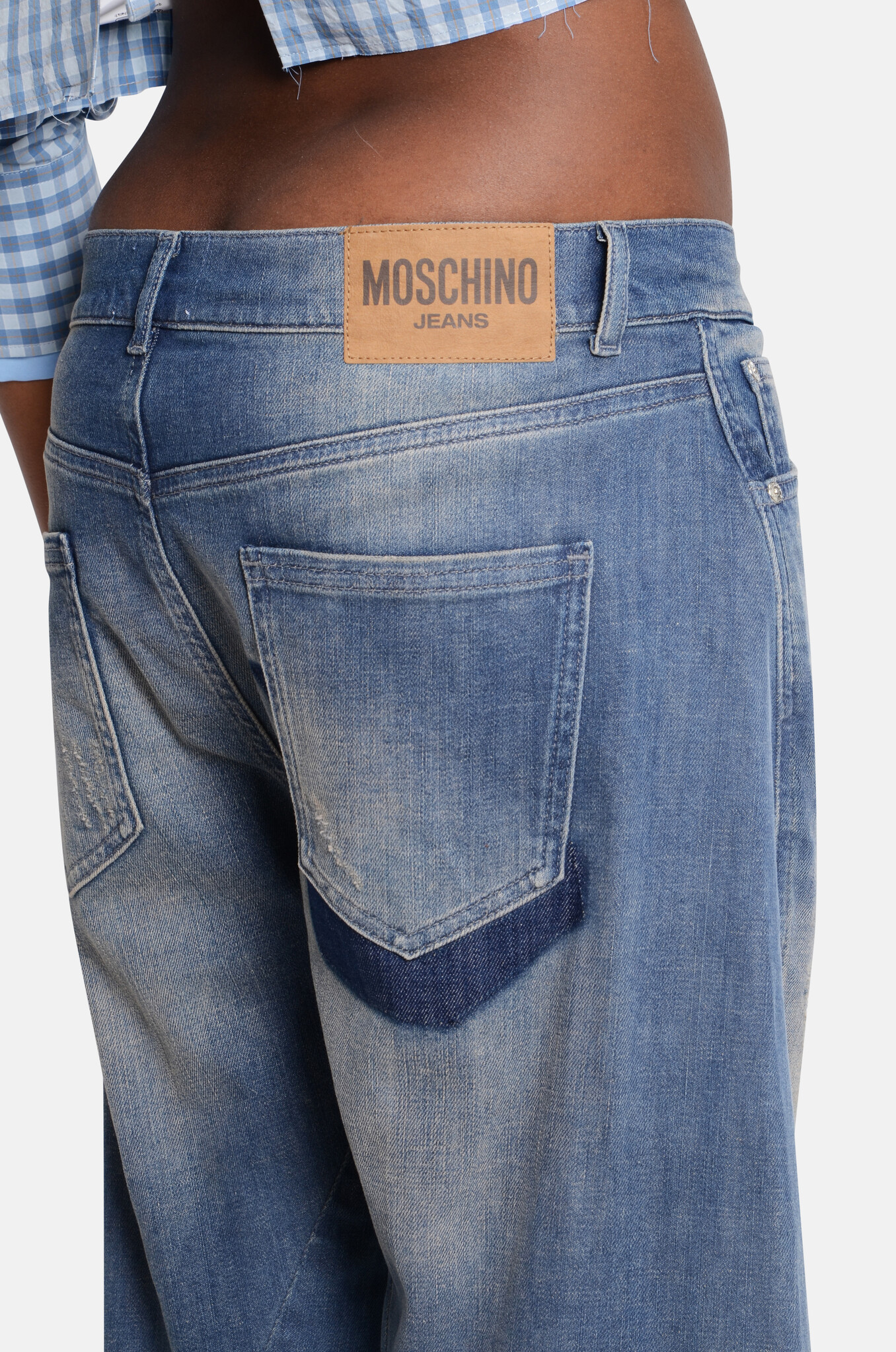 Relaxed Jeans with Printed Pocket Details-5