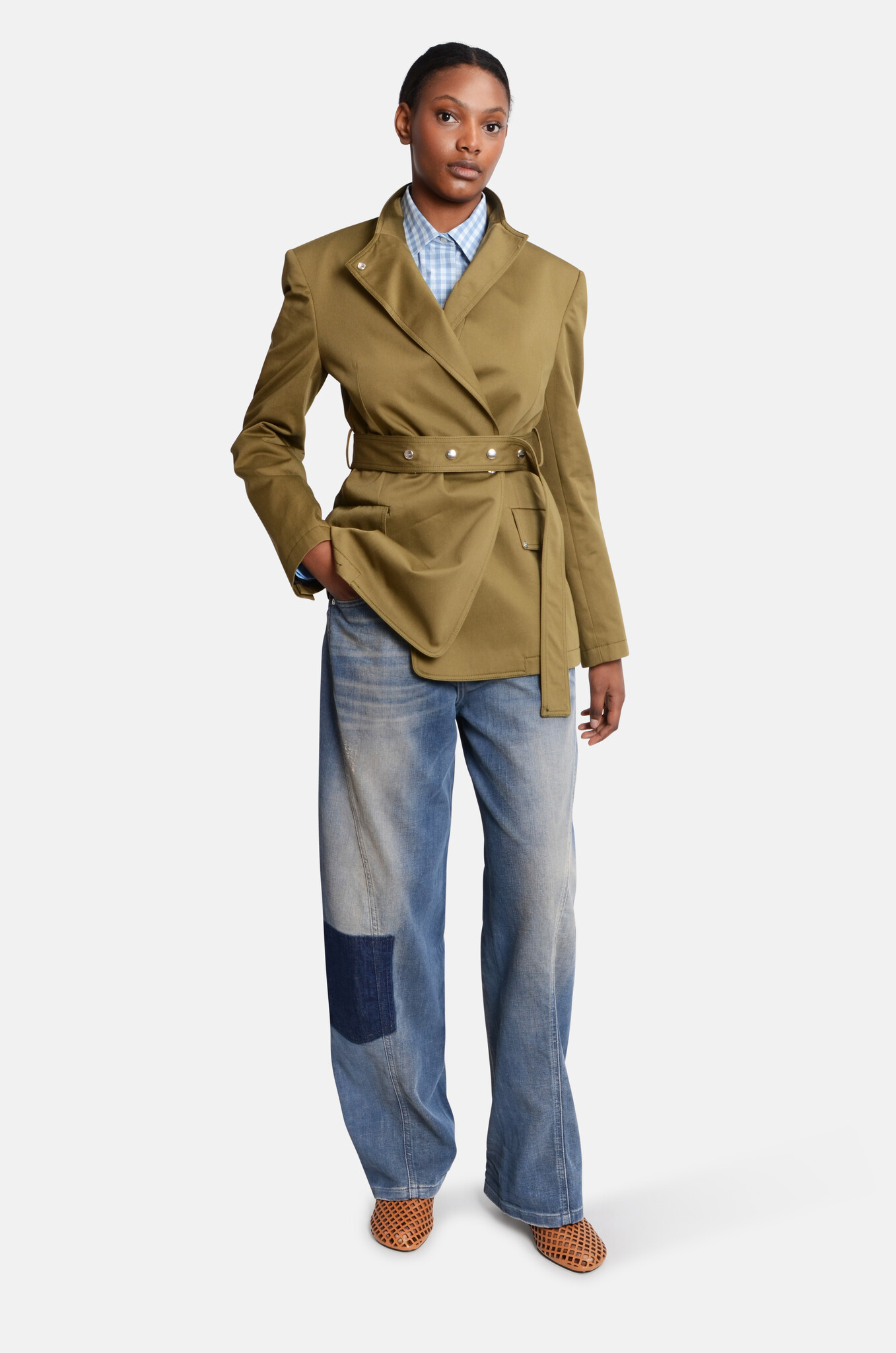 Military-Style Jacket in Olive Green-2