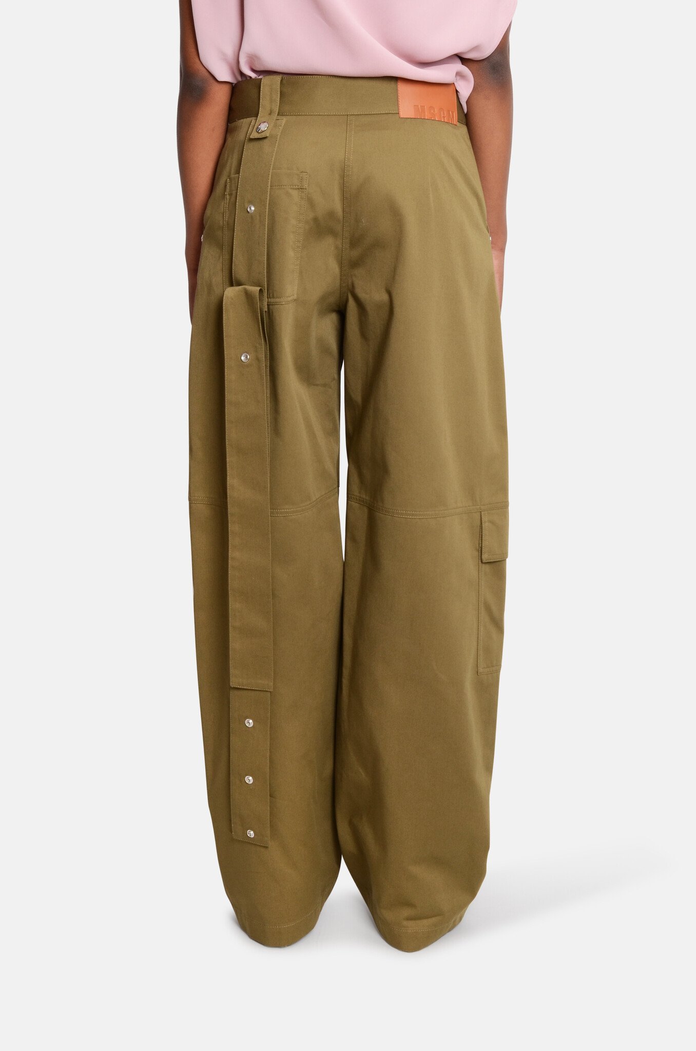 Pocket-Detail Trousers in Olive Green-4
