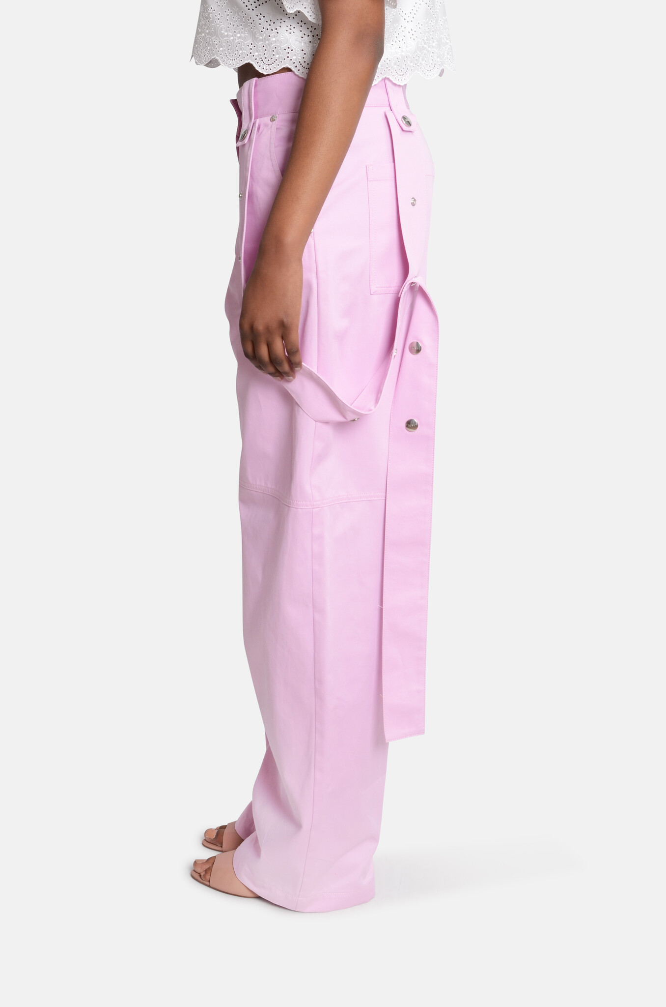 Pocket-Detail Trousers in Pink-3