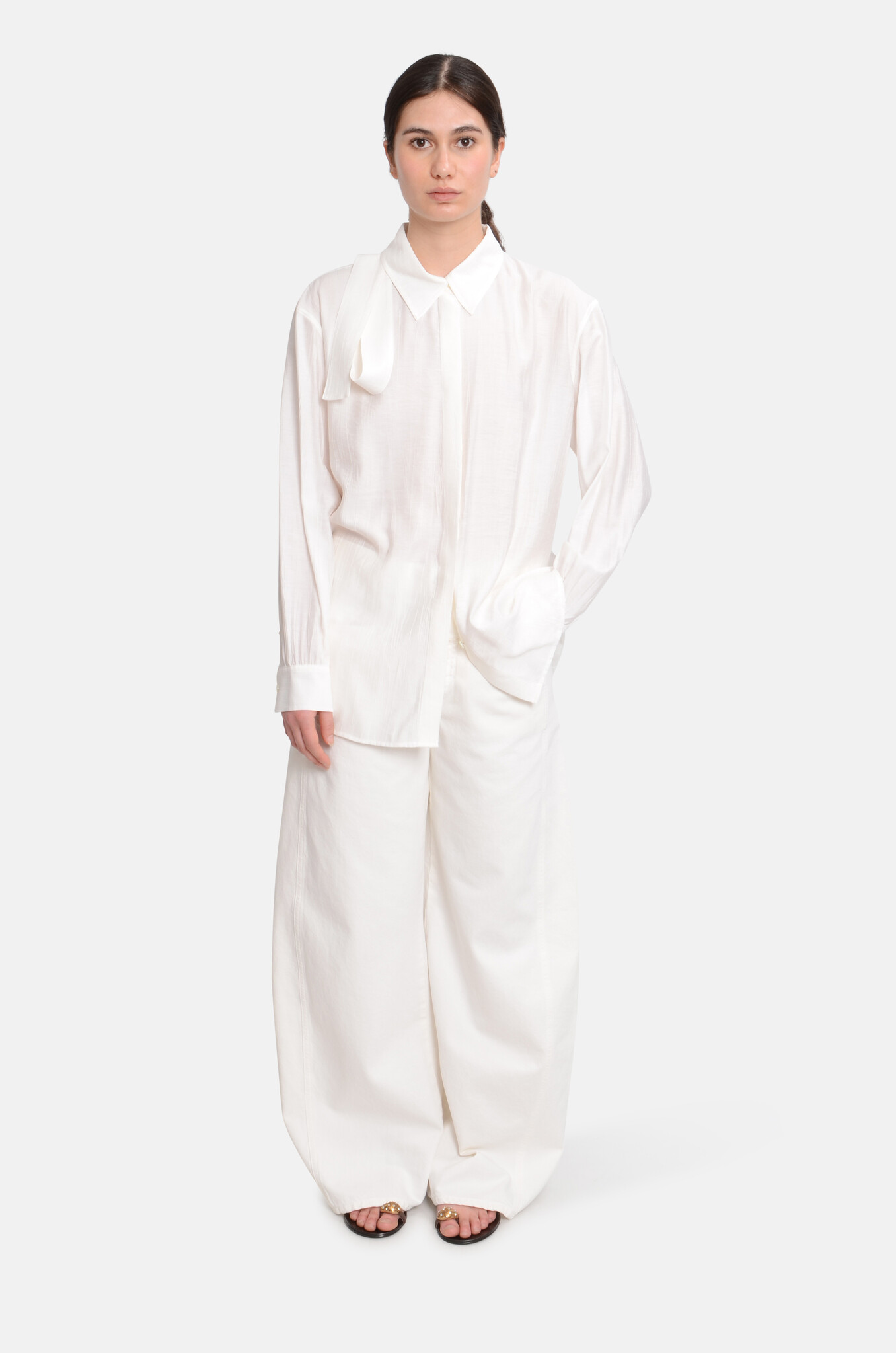 Minimal Basic Shirt in Off White-2