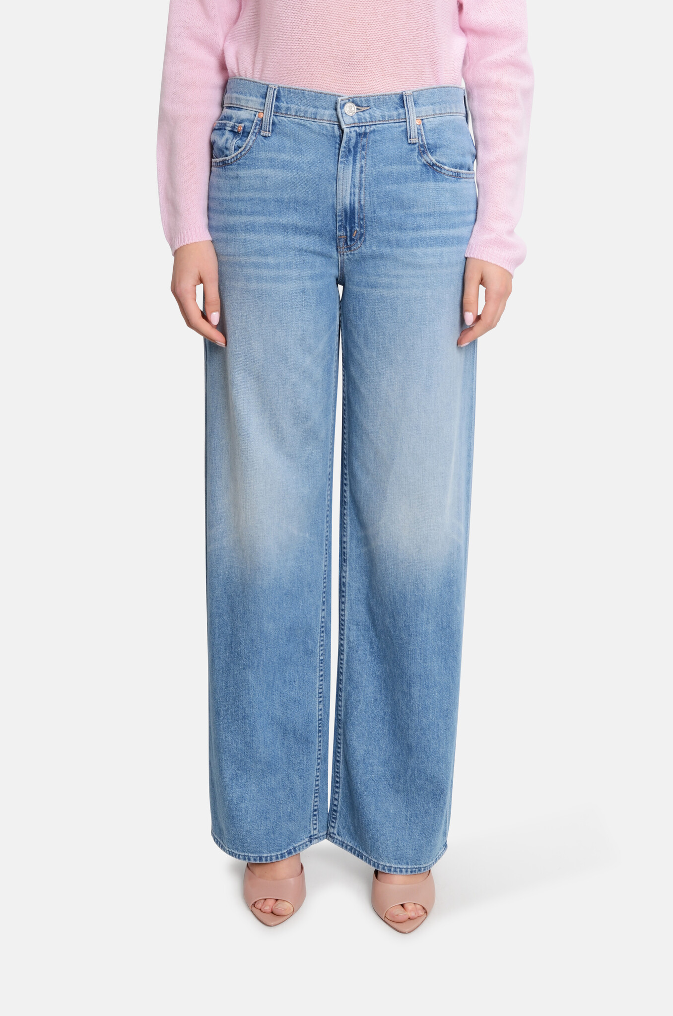 The Spinner Sneak in Tomorrow Never Knows-1