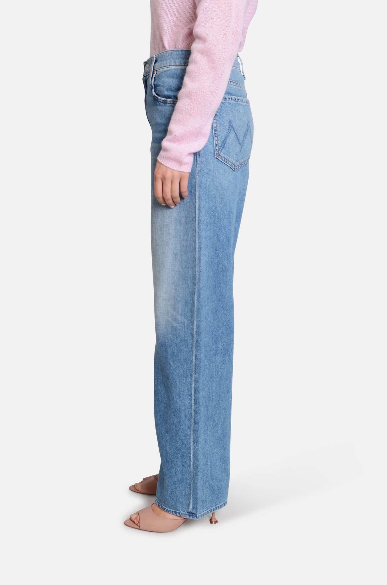 The Spinner Sneak in Tomorrow Never Knows-3